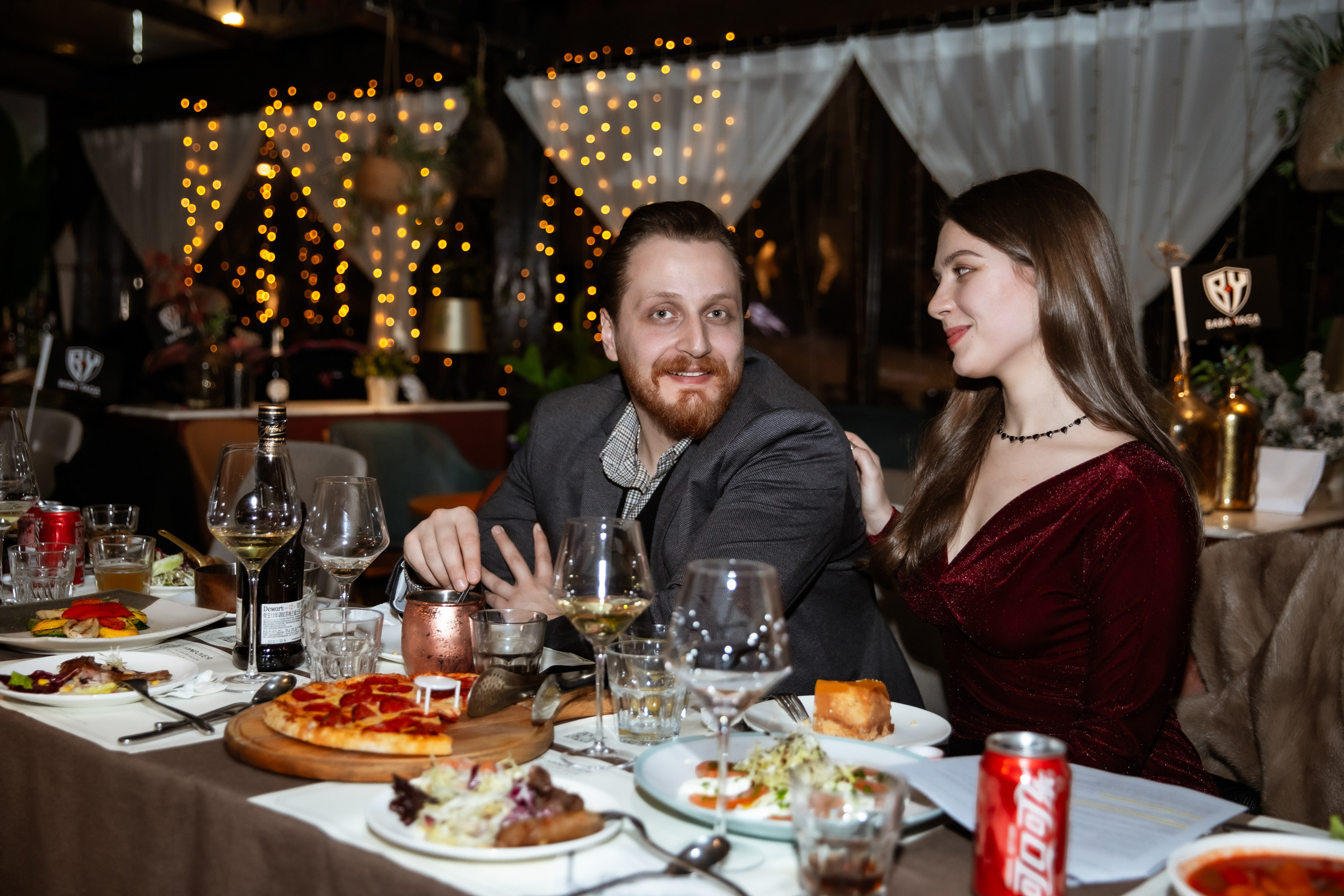 Corporate party in the style of a gangster party. Photographer in Shanghai — Lola Pidluskaya