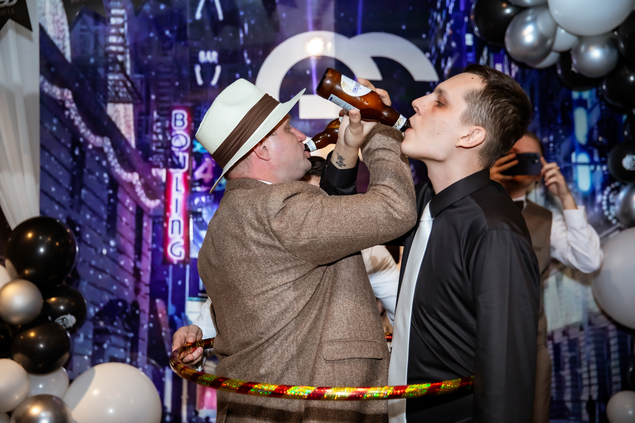 Corporate party in the style of a gangster party. Photographer in Shanghai — Lola Pidluskaya