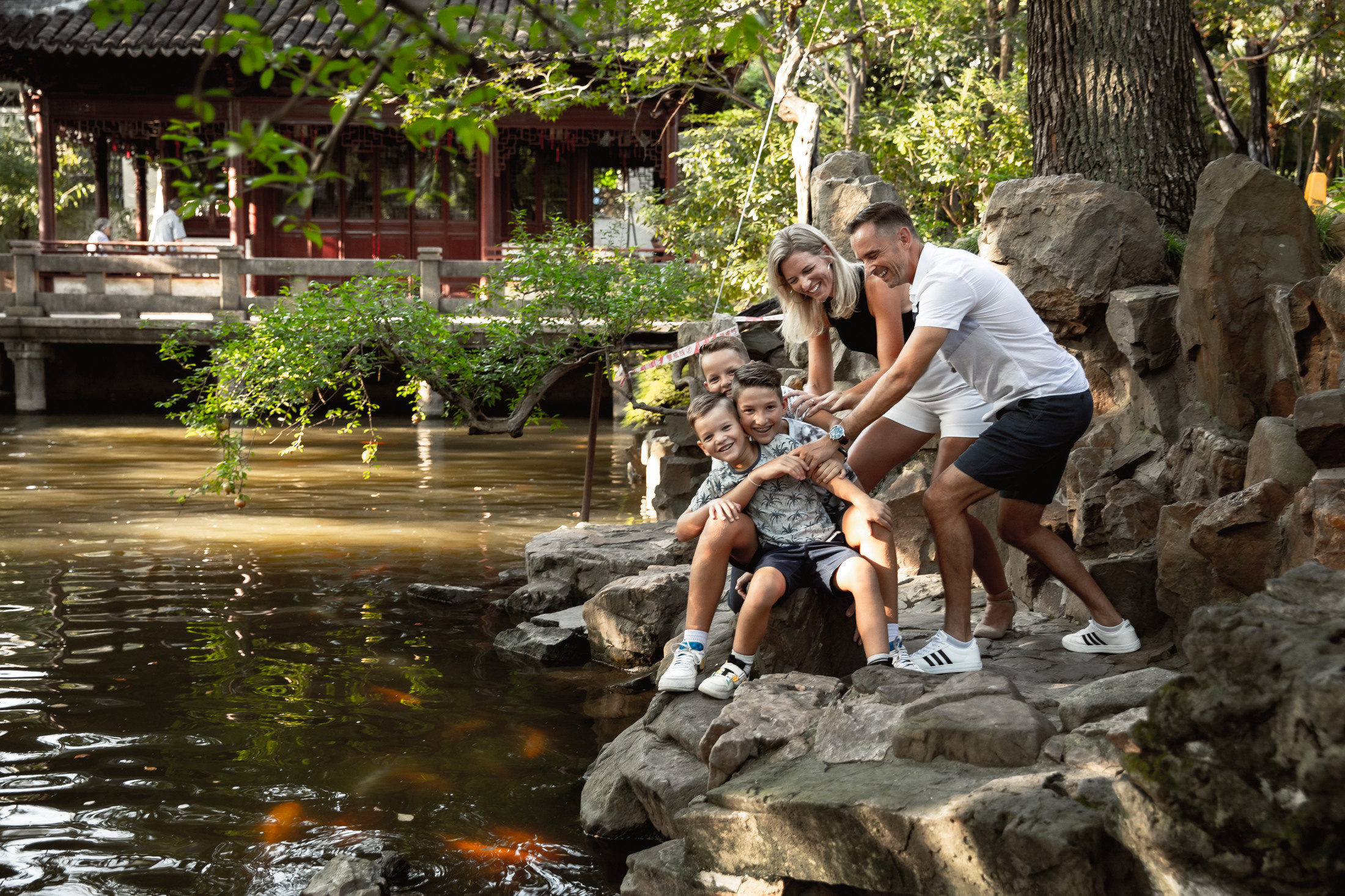 Семейная фотопрогулка, 2 часа — 2 локации. Фотограф в Шанхае — Лола Пидлуская
