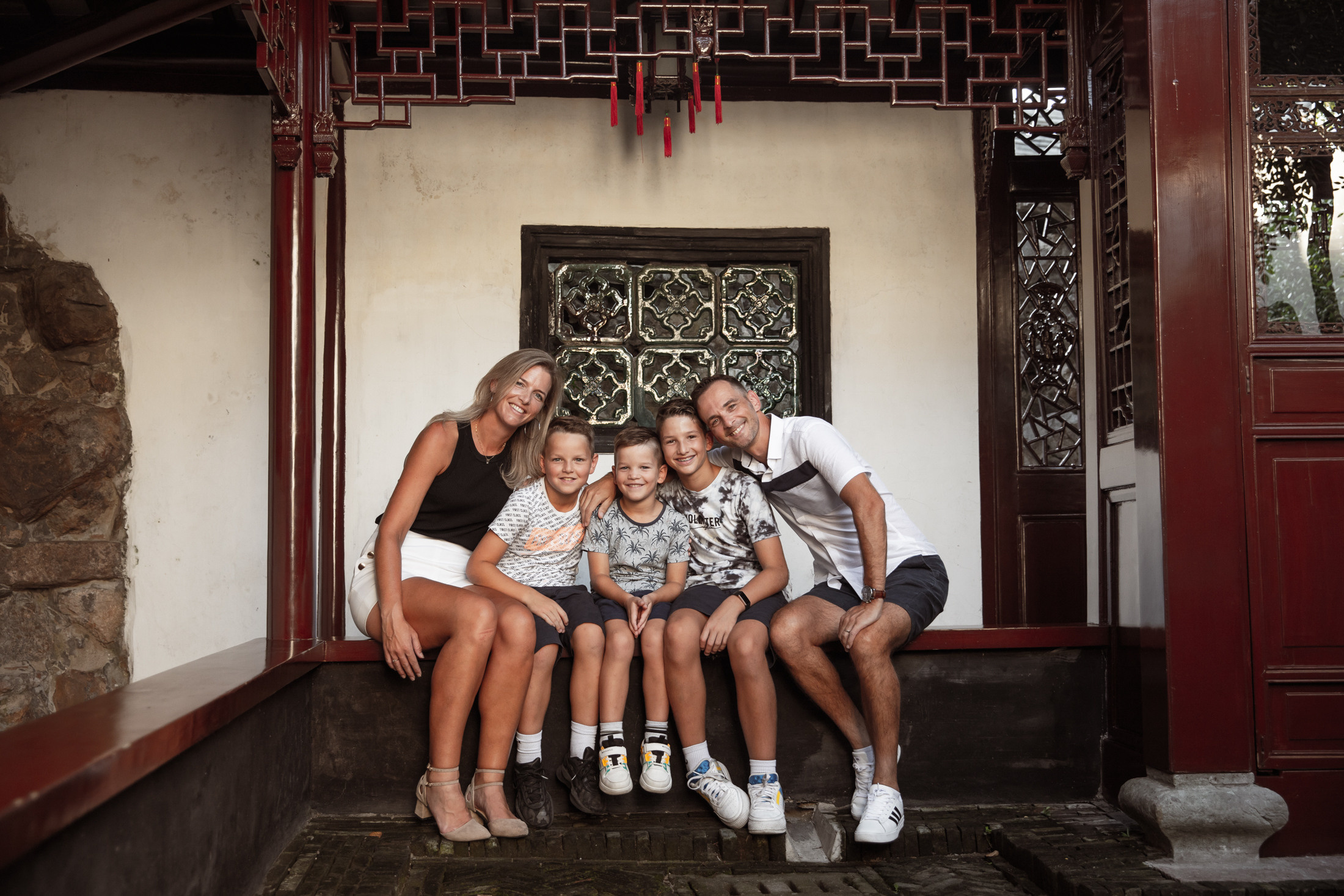 Семейная фотопрогулка, 2 часа — 2 локации. Фотограф в Шанхае — Лола Пидлуская