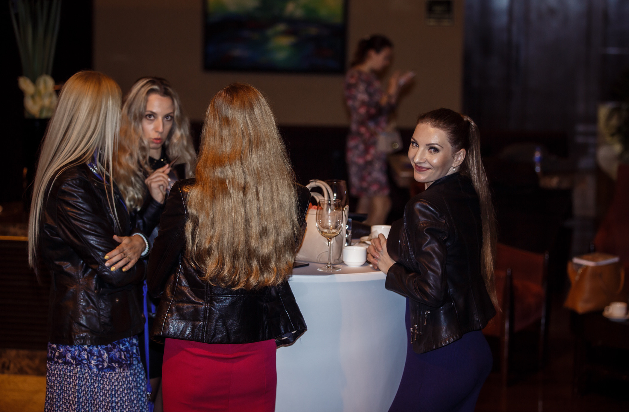 Презентация книги Д. Высоцкой. Фотограф в Шанхае — Лола Пидлуская