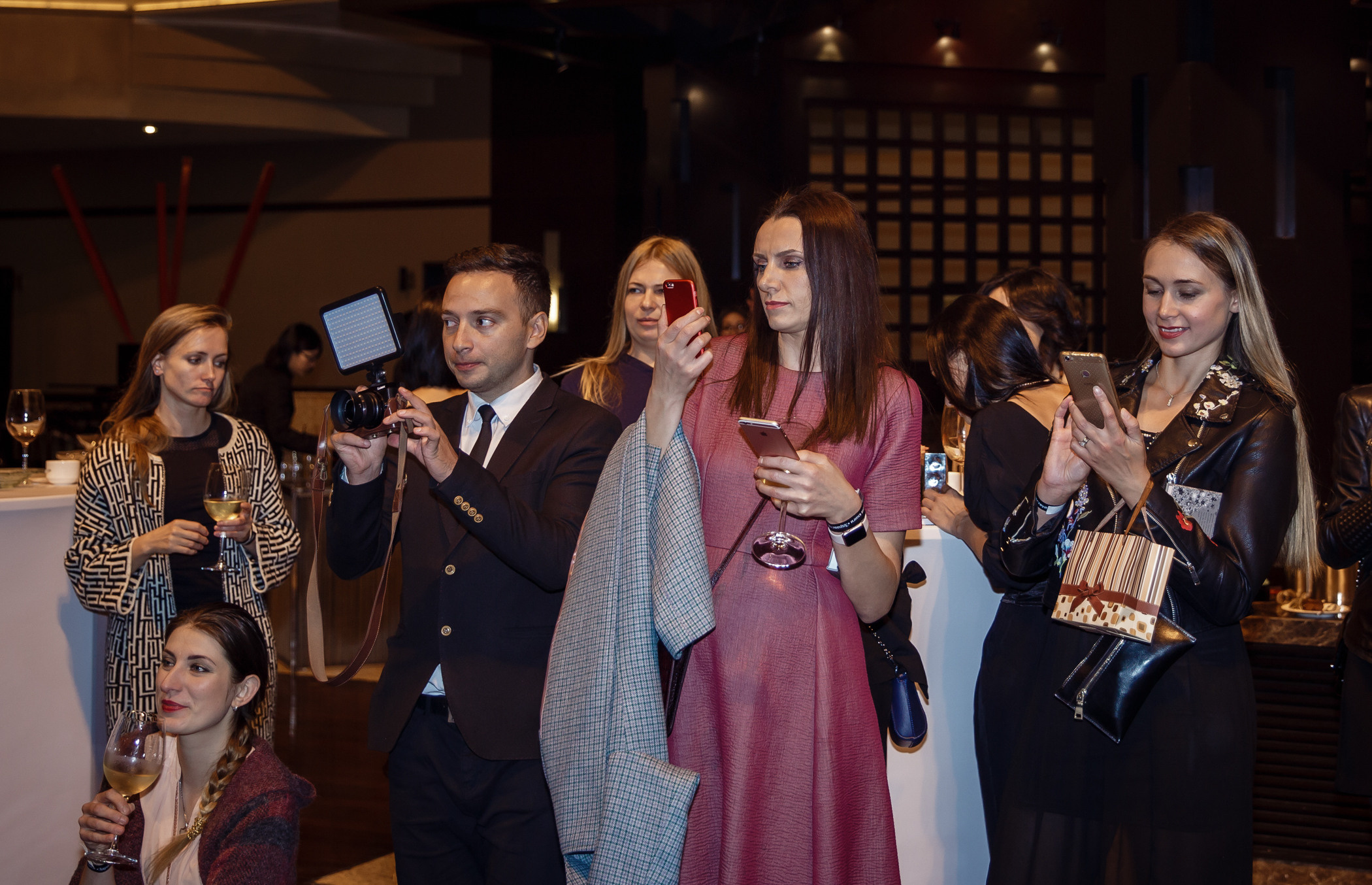 Презентация книги Д. Высоцкой. Фотограф в Шанхае — Лола Пидлуская