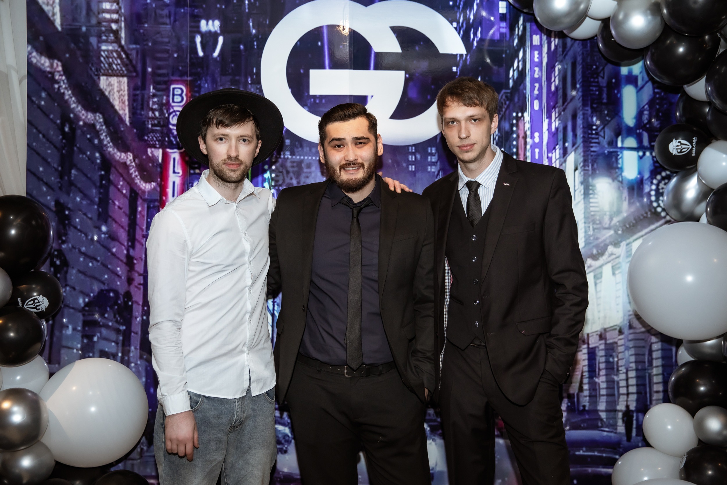 Corporate party in the style of a gangster party. Photographer in Shanghai — Lola Pidluskaya