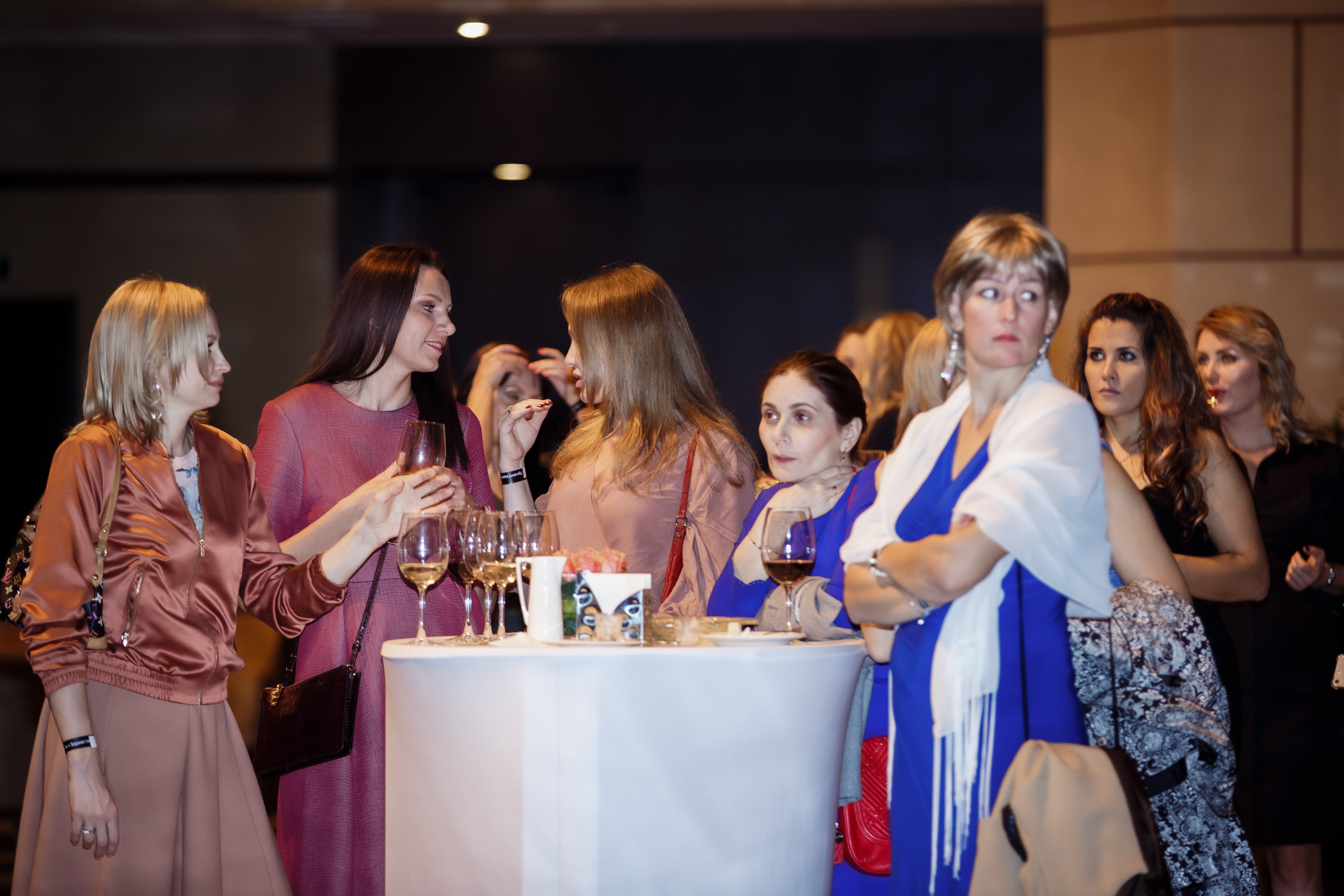 Презентация книги Д. Высоцкой. Фотограф в Шанхае — Лола Пидлуская