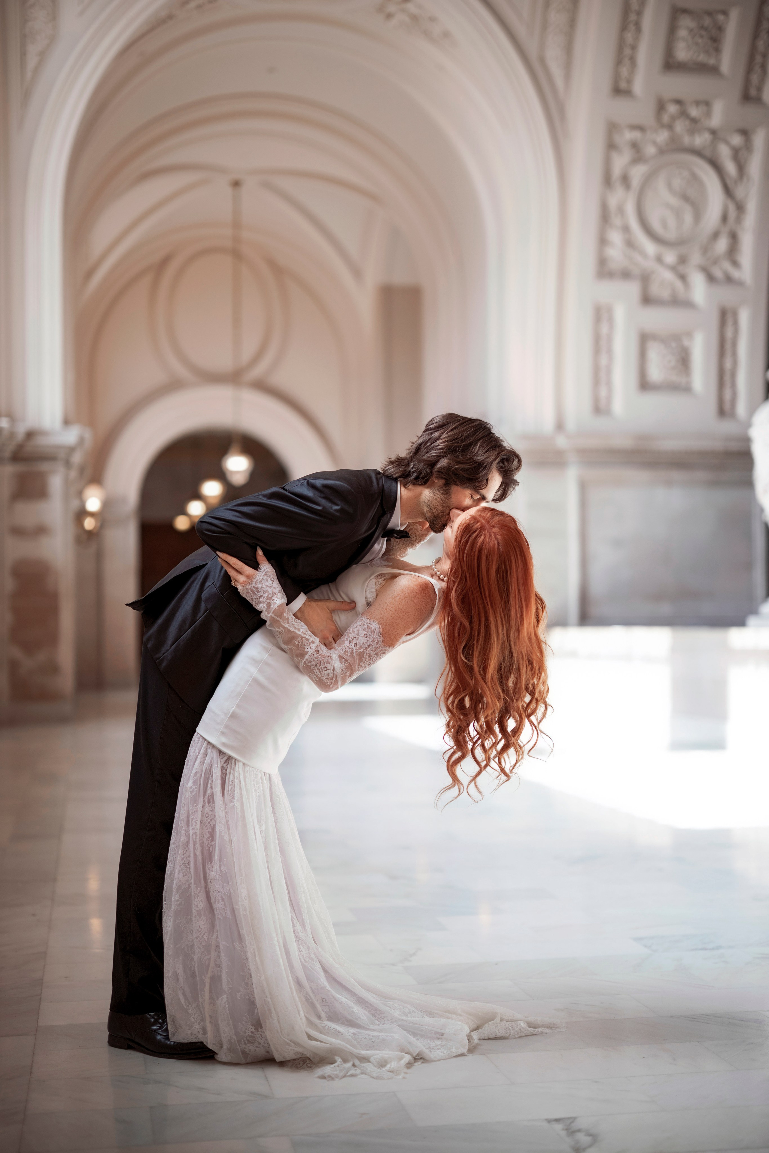 San Francisco City hall. Bay Area Photographer: family, maternity, love story, wedding