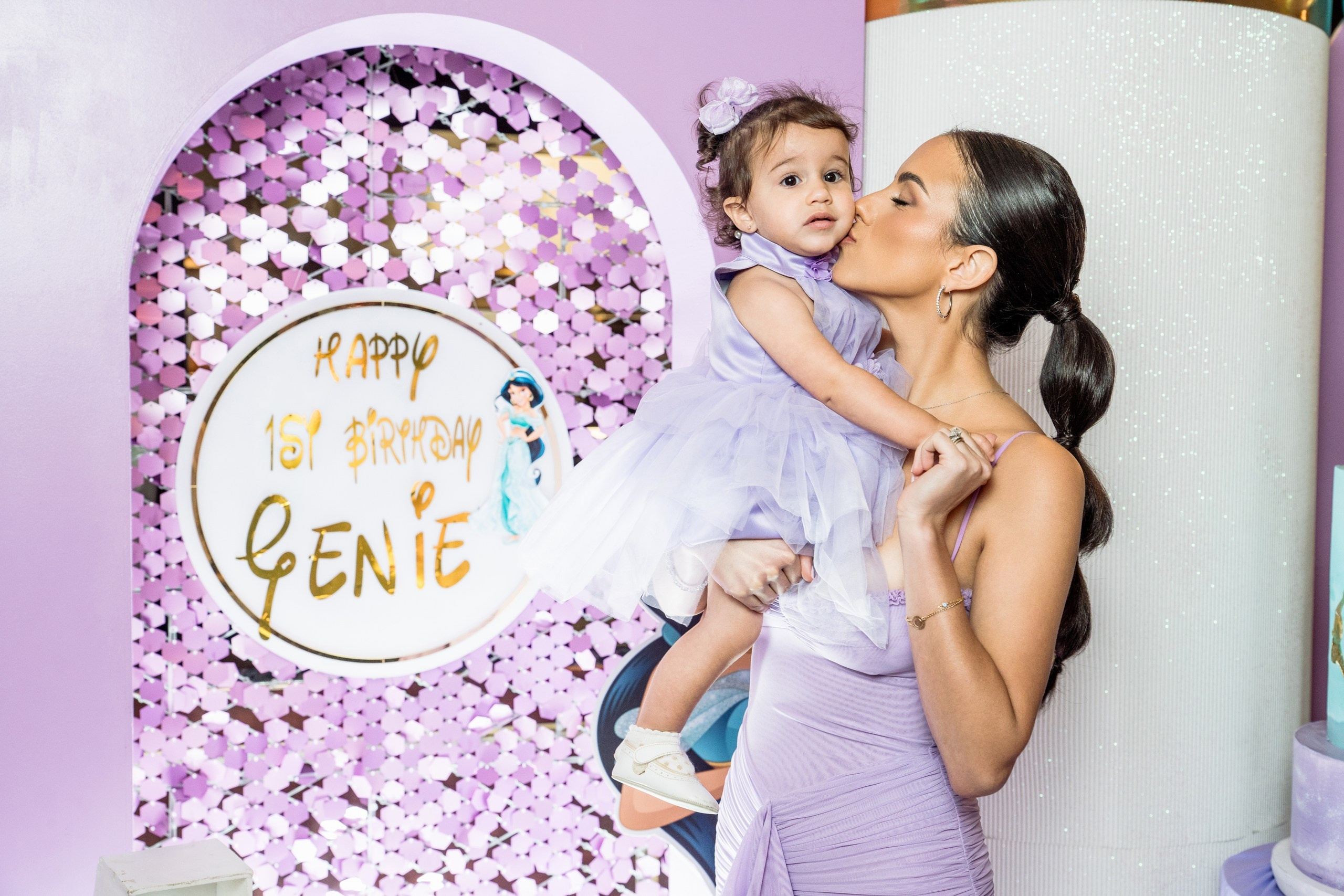 Genevieve’s birthday. Alisa Tant — Family and newborn photographer Bucks County, Montgomery county, Philadelphia, NJ