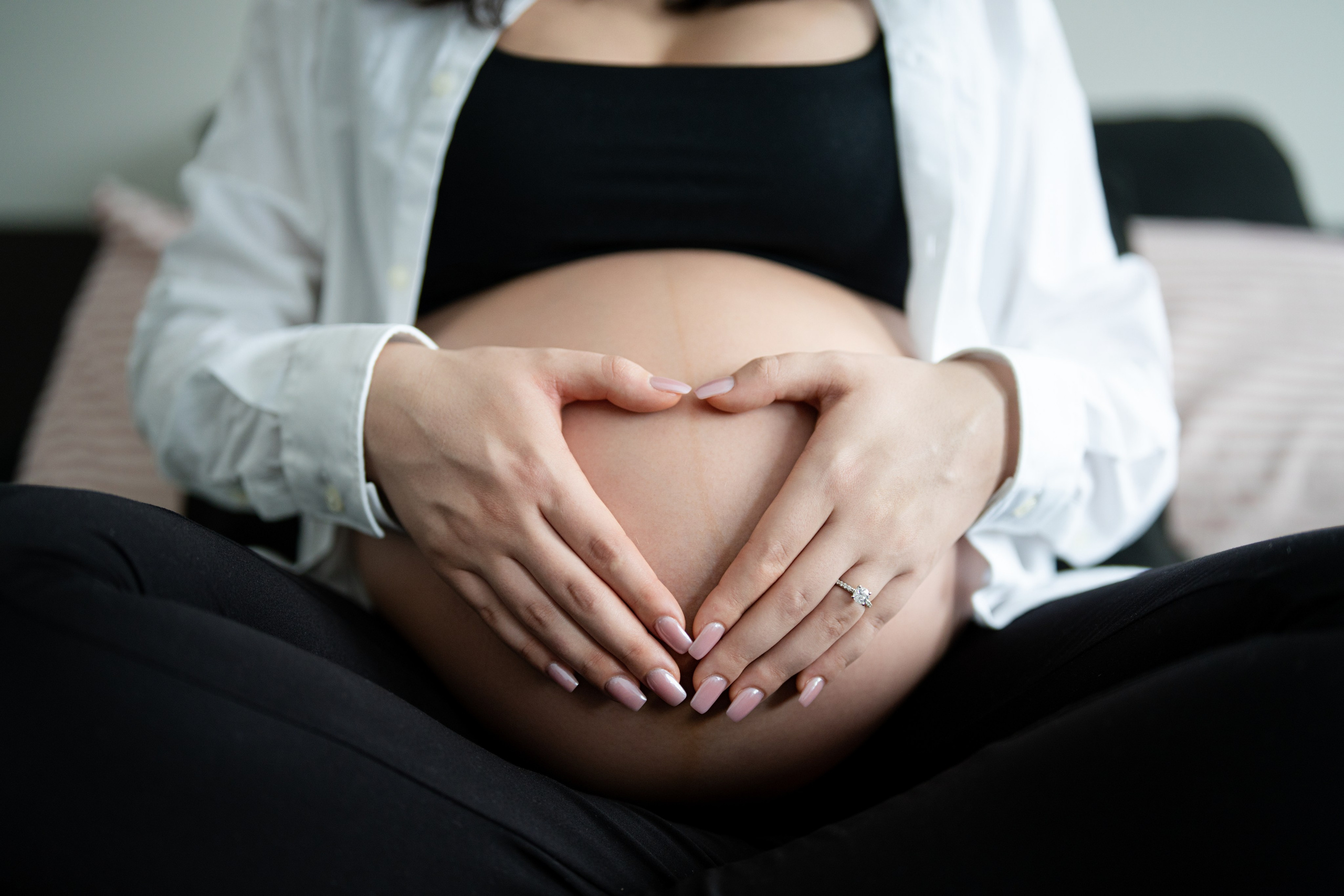 Isa’s Maternity Photoshoot. Allo Photography by Carlos Lima  in Calgary