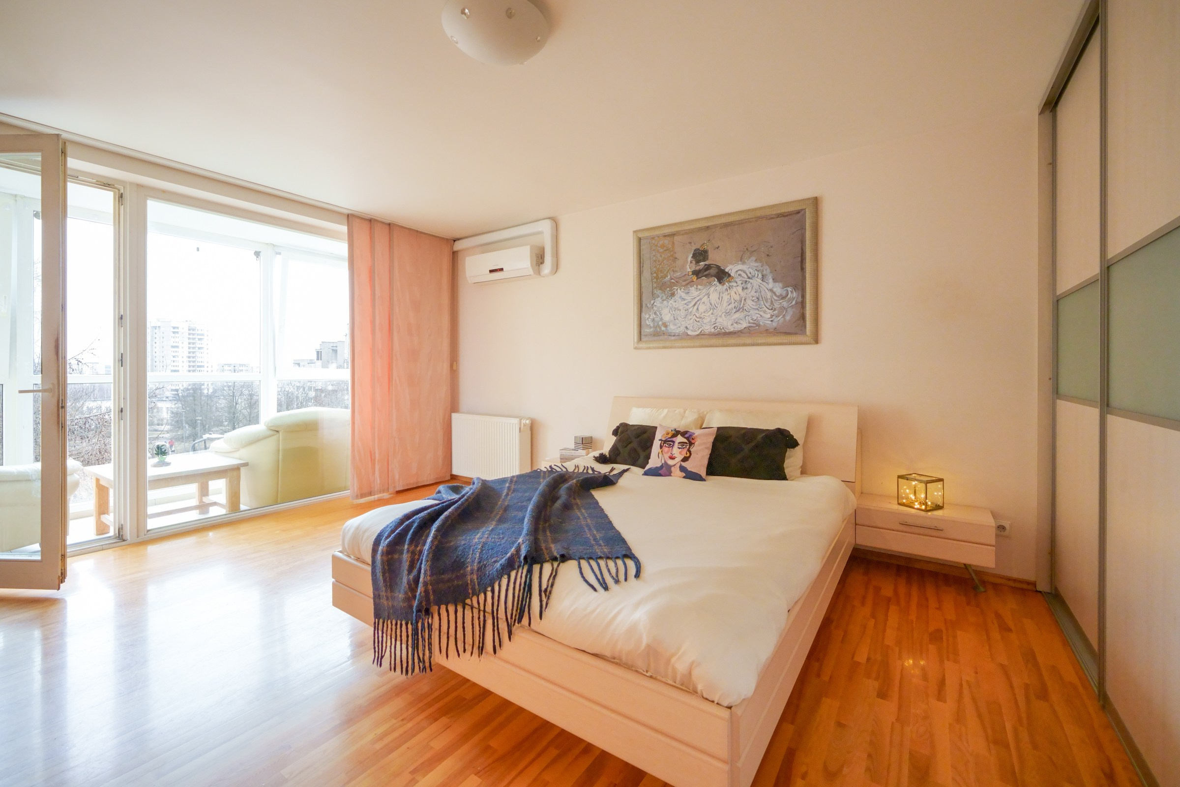 2--jų kambarių butas L. Gyros 80, Vilnius. Elina Sapiega fotografė Vilniuje