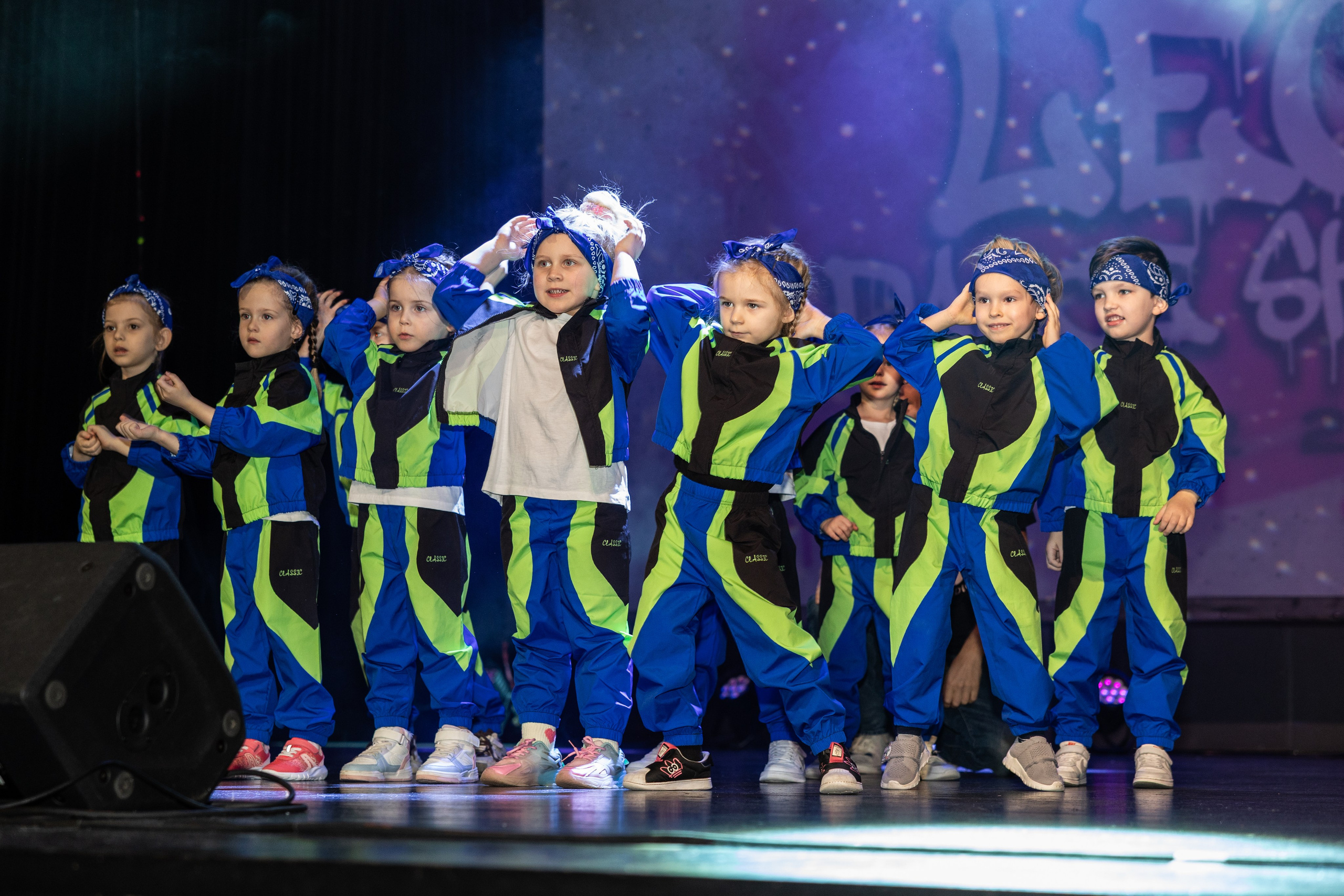 LEO DANCE SHOW WINTER 2025. Семейный и детский фотограф в Варшаве Мила Бобровская