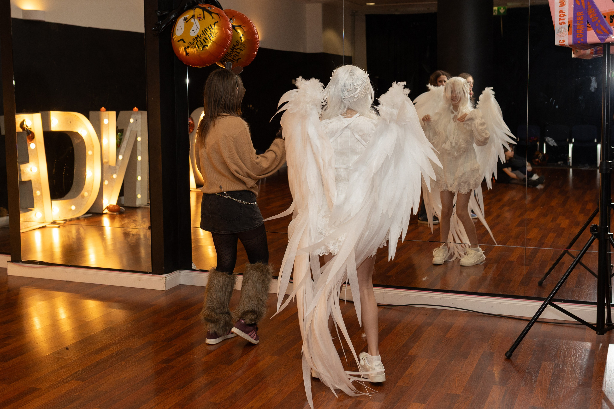 Leo dance studio Helloween 2025. Семейный и детский фотограф в Варшаве Мила Бобровская