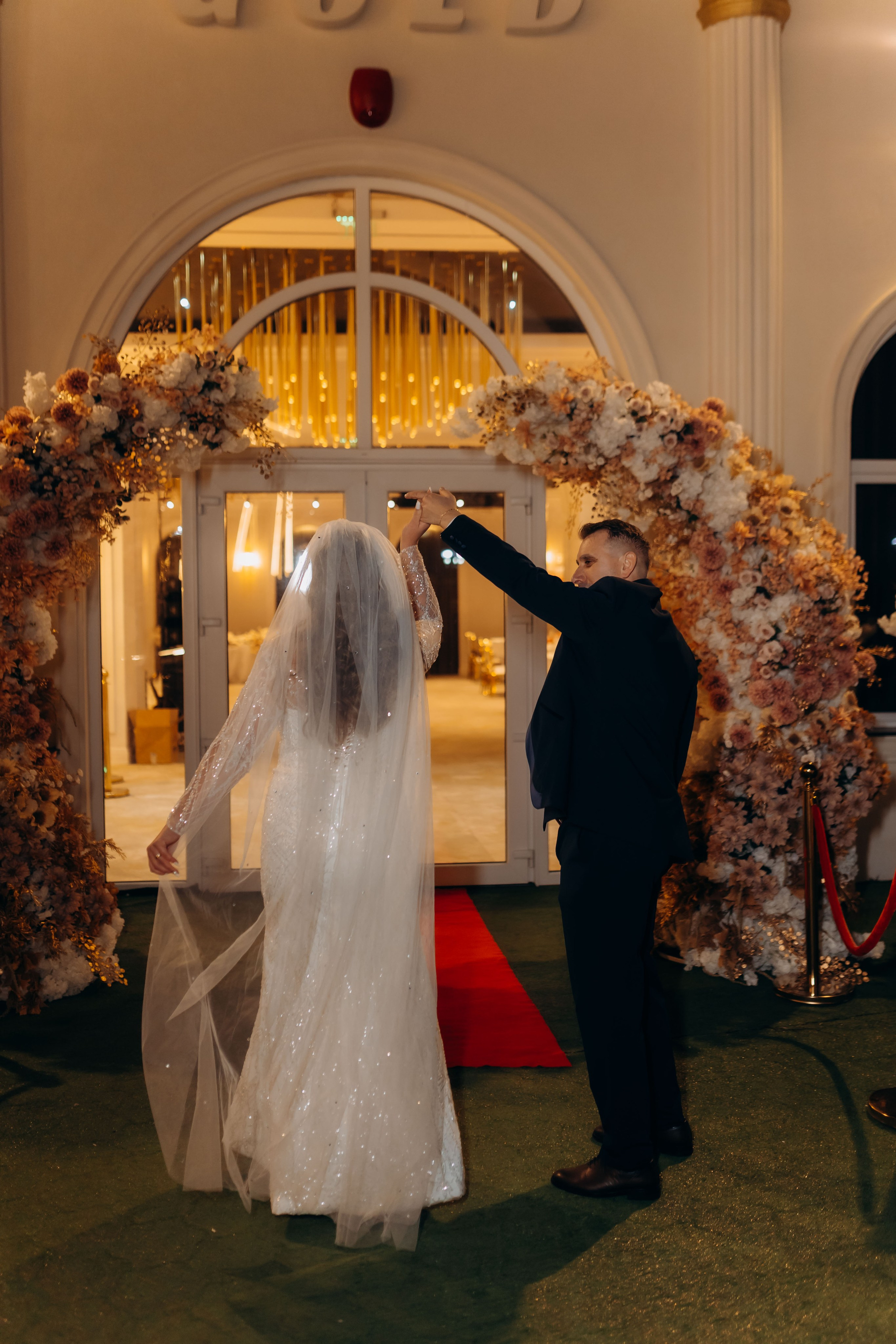 Povestea voastră, regizată de noi |Cristi Turculet Videograf Nuntă Suceava | wedding highlight. Servicii foto-video profesionale, pentru momente de neuitat