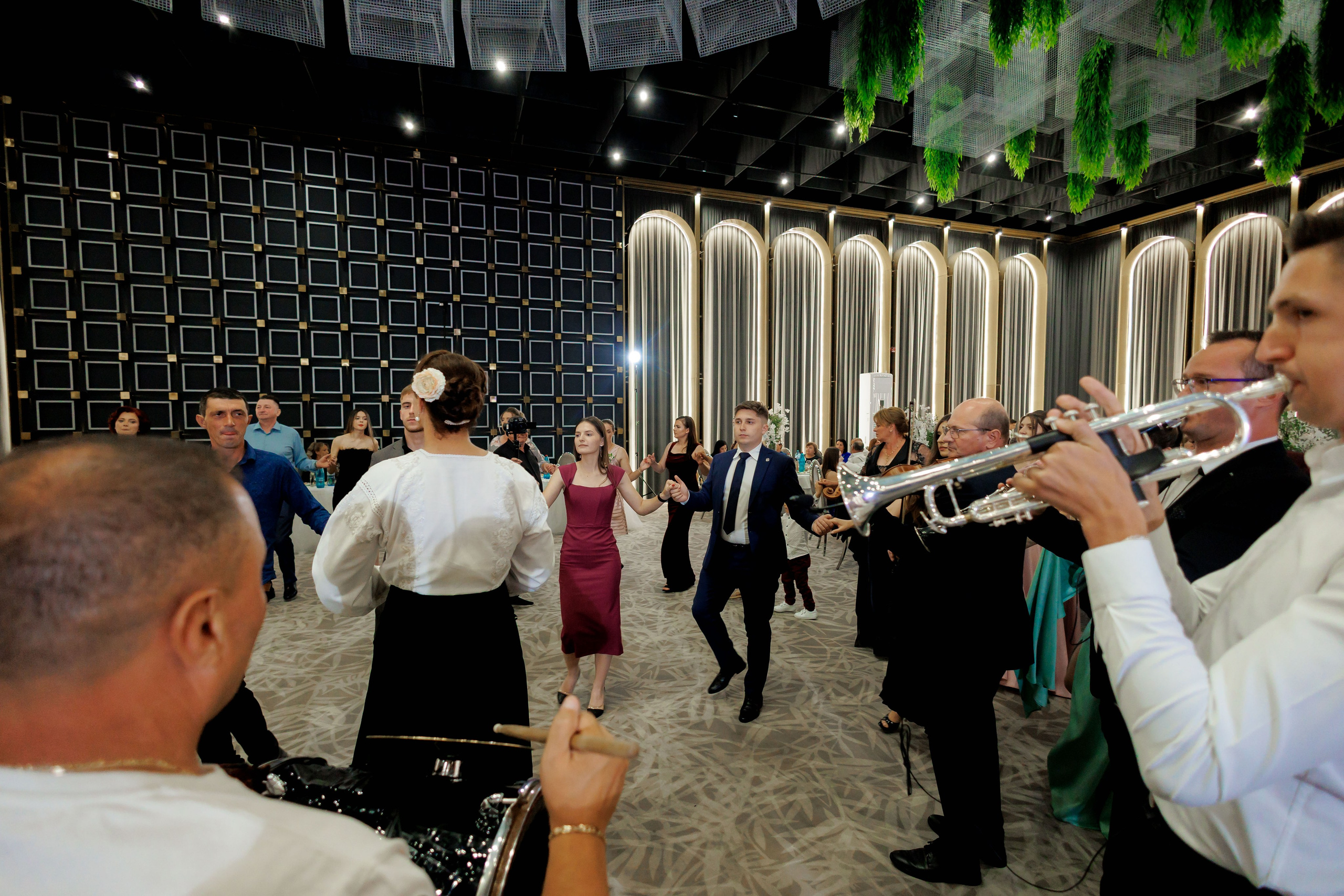 Nunta Nicoleta & Răzvan | Fotografie & Videografie Profesională. Servicii foto-video profesionale, pentru momente de neuitat