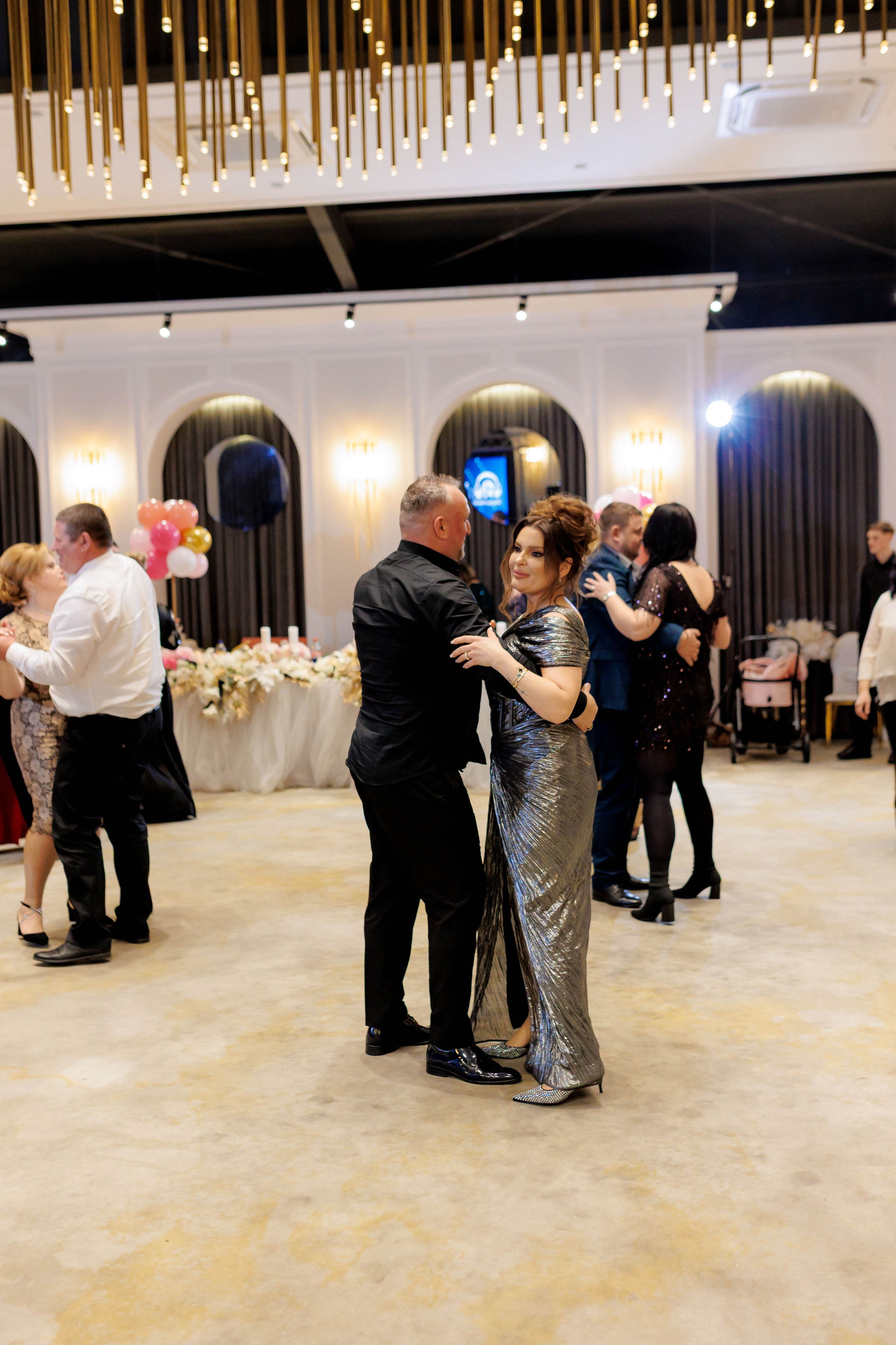 Povestea voastră, regizată de noi |Cristi Turculet Videograf Nuntă Suceava | wedding highlight. Servicii foto-video profesionale, pentru momente de neuitat