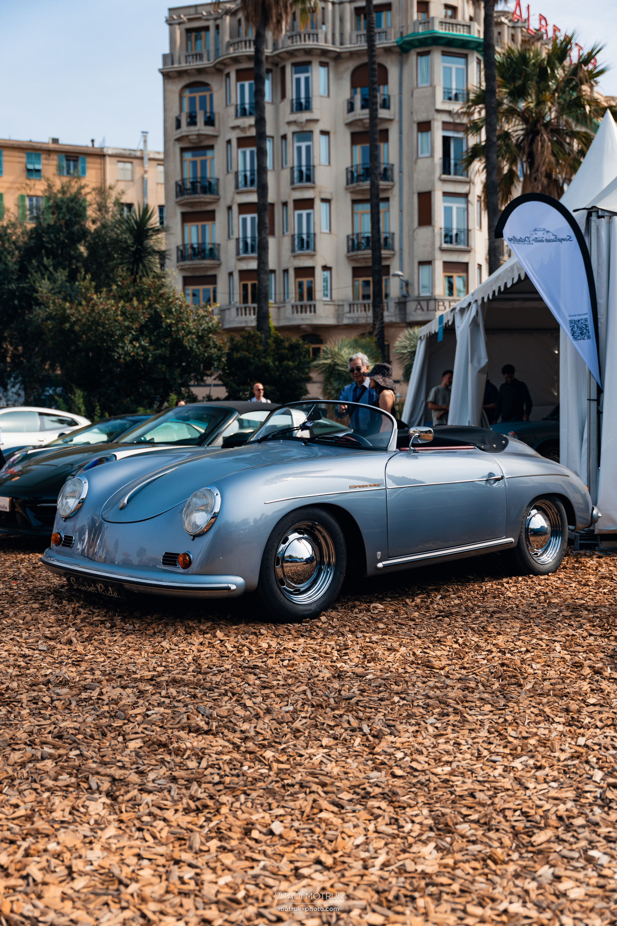 Legends de Nice. Photographe de voitures à Paris — Vitalii Motruk