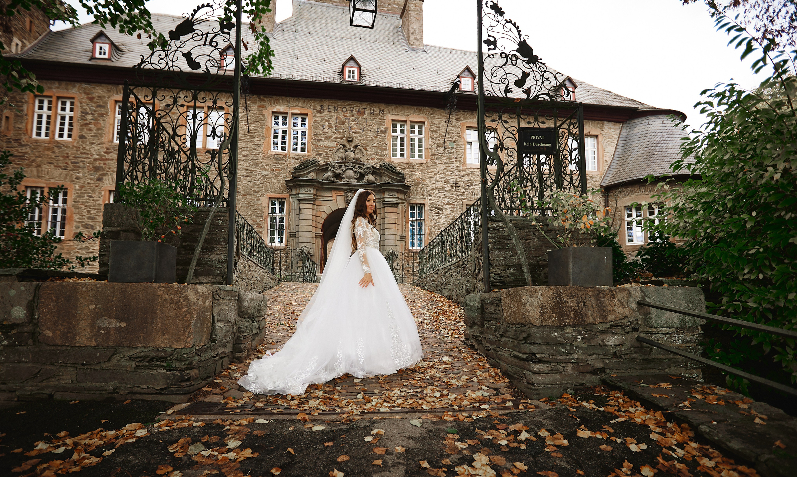 Hochzeitsfotos aus Düsseldorf. Hochzeitsfotograf und Hochzeitsvideograf aus Hamburg | Roka21Film