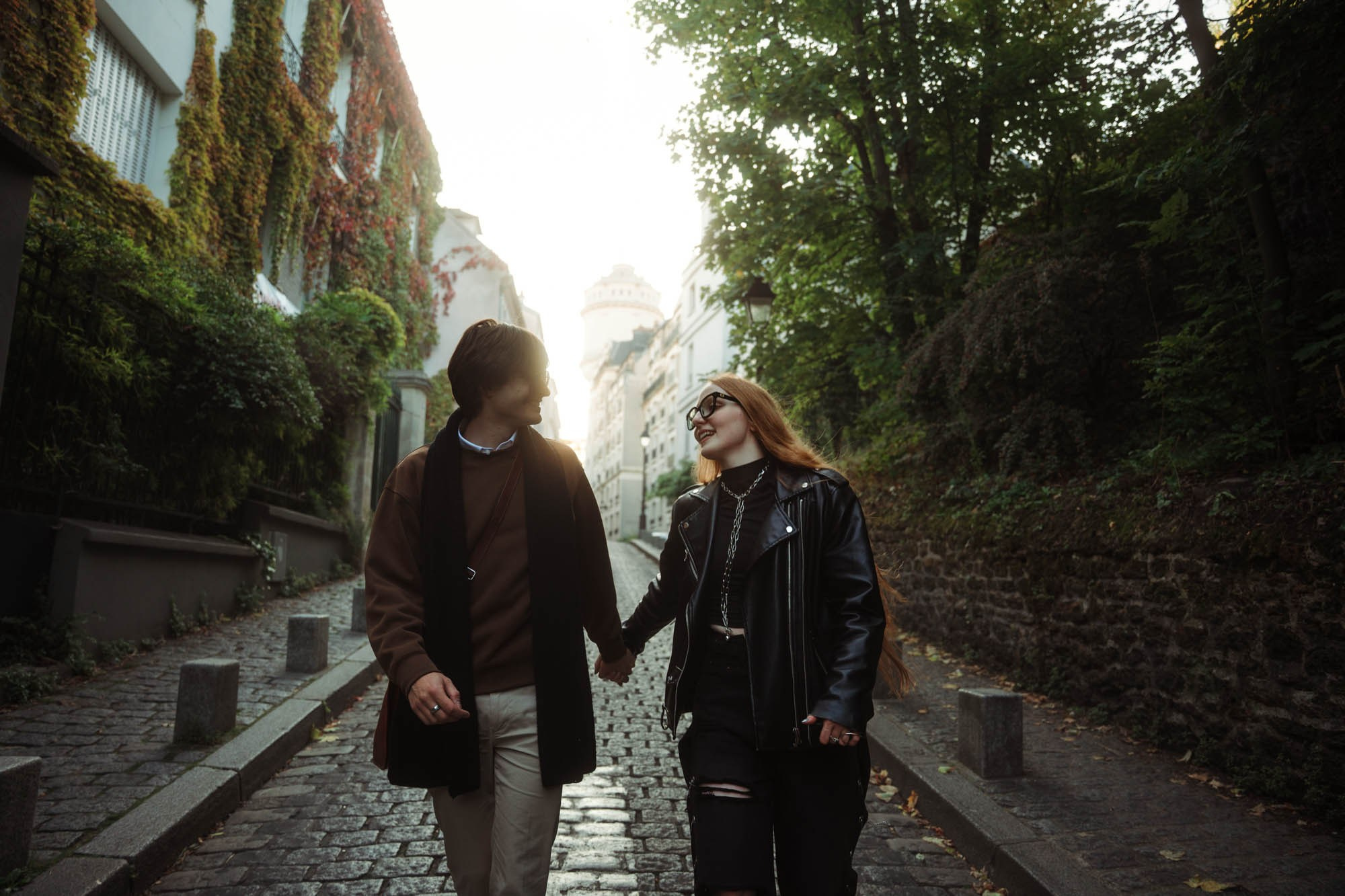 Montmartre Couple Photoshoot in Paris. Paris photographer — Polina Osipova