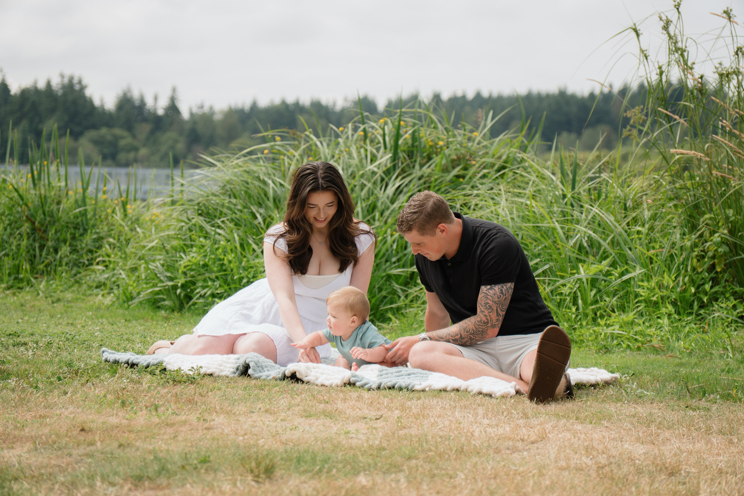 Austin’s family. Photographer in Washington Sophia D