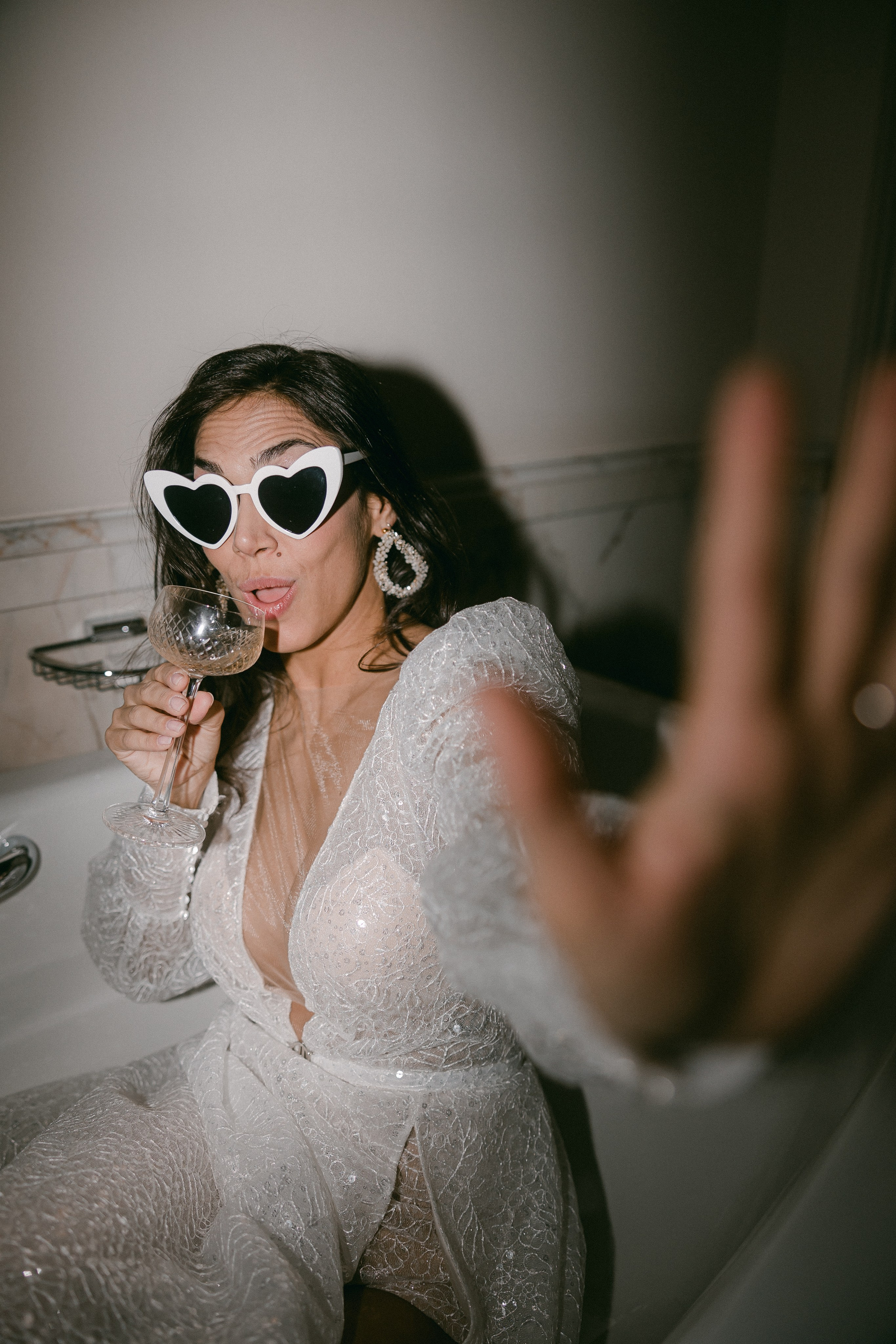 Cool after wedding party. Wedding and Family Photographer Switzerland and Italy. Valeria Diaz