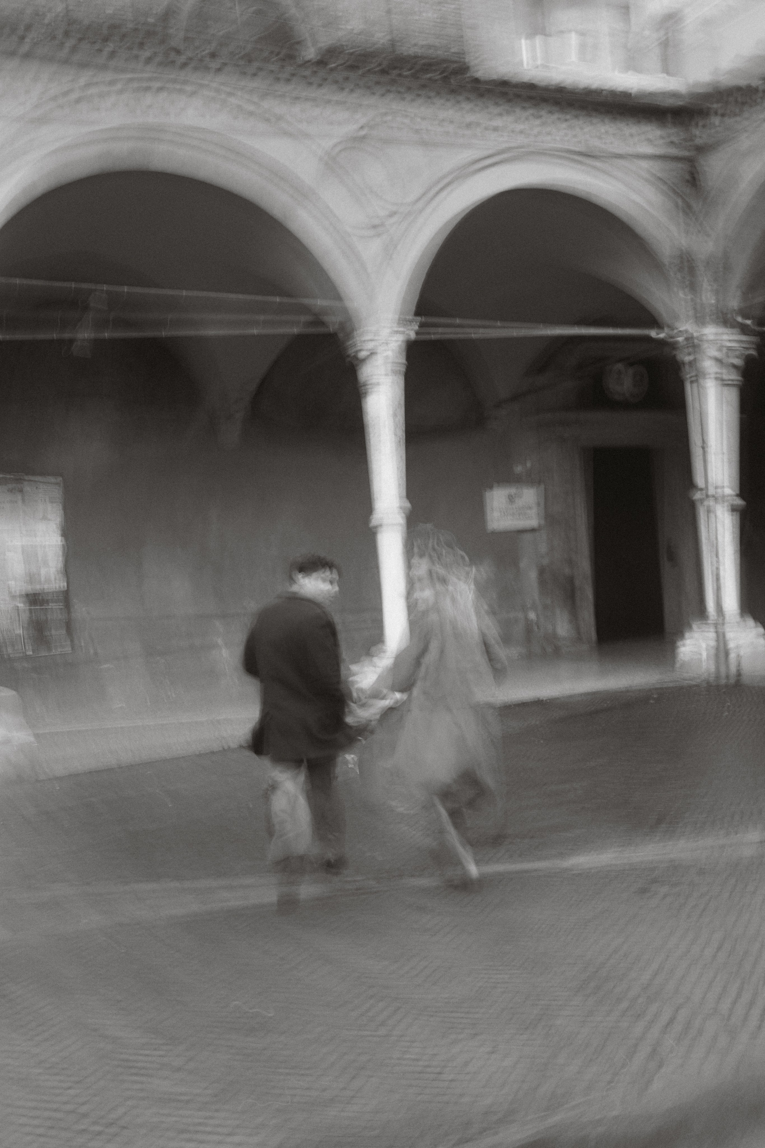 Cinematic Photowalk - Lorenzo & Emmi. Fotografo a Bologna Martina Barbieri