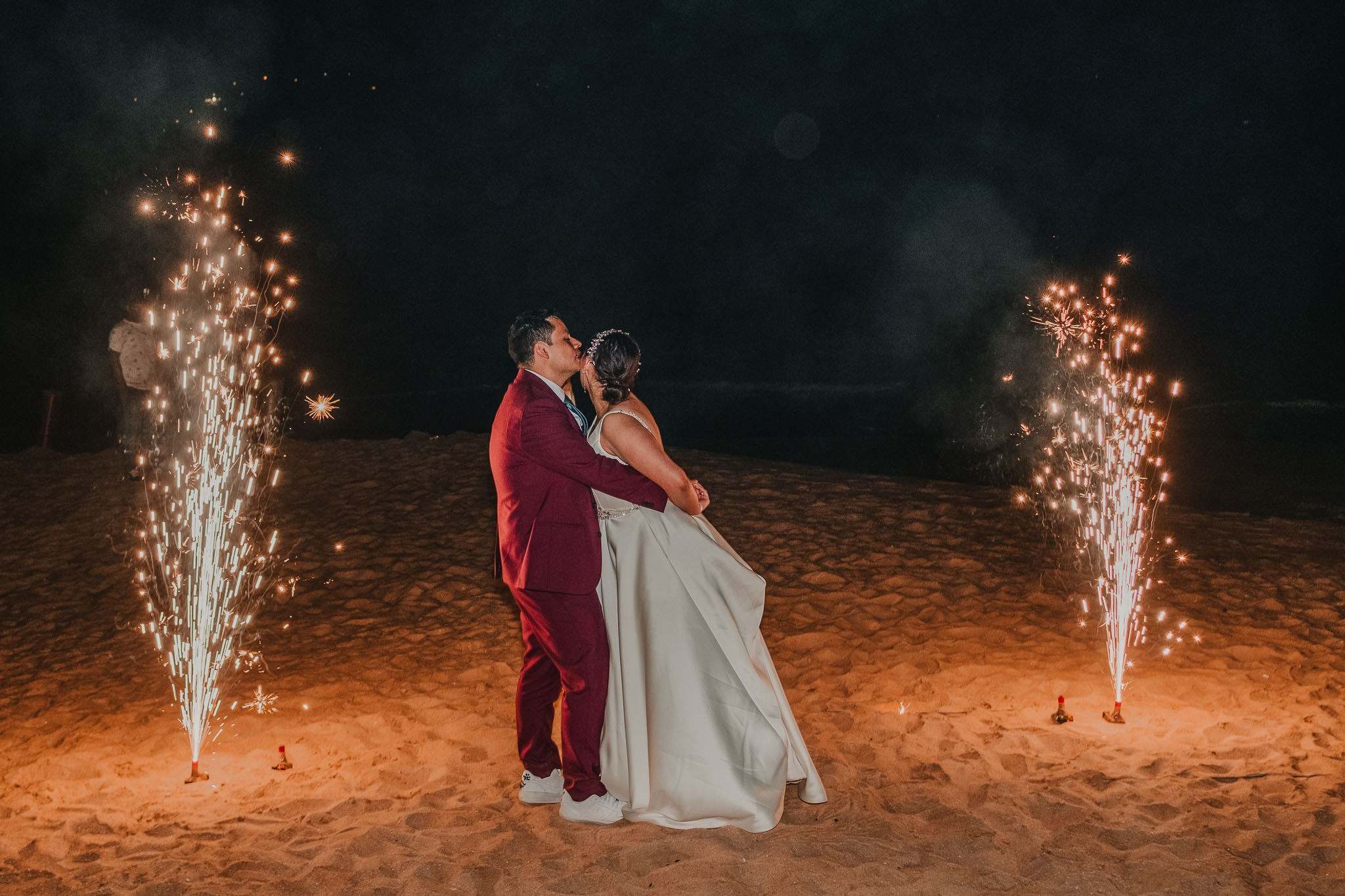 Silvia & Julio / Huatulco. Wedding and family photographer in Mexico City