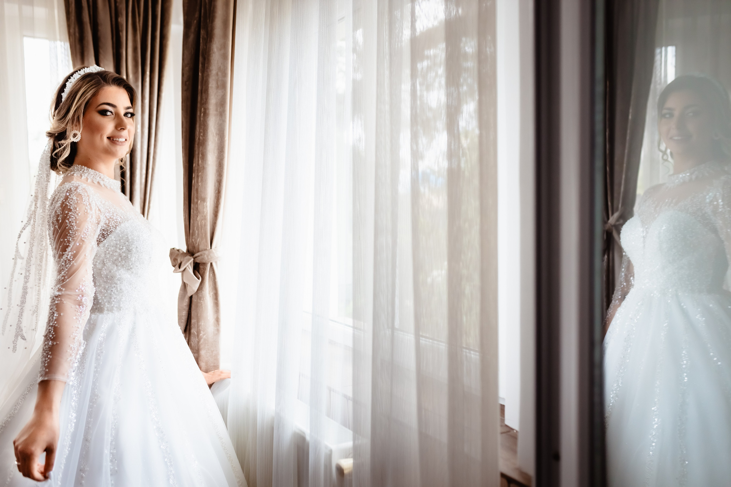 Mireasa in cimitir. Stefan Teodorescu — Fotograf de Nunta