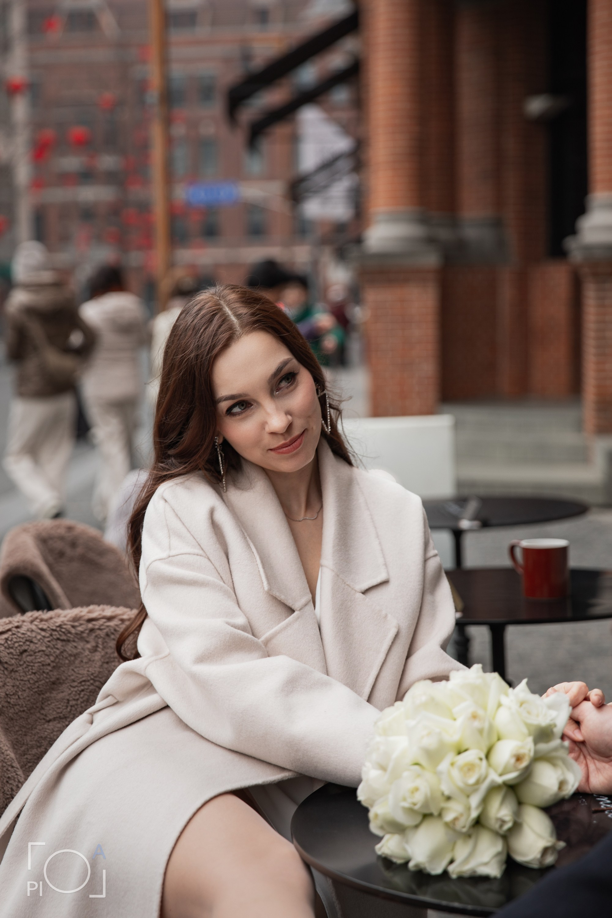 Свадебная фотосессия с консульской подписью в консульстве. Фотограф в Шанхае — Лола Пидлуская