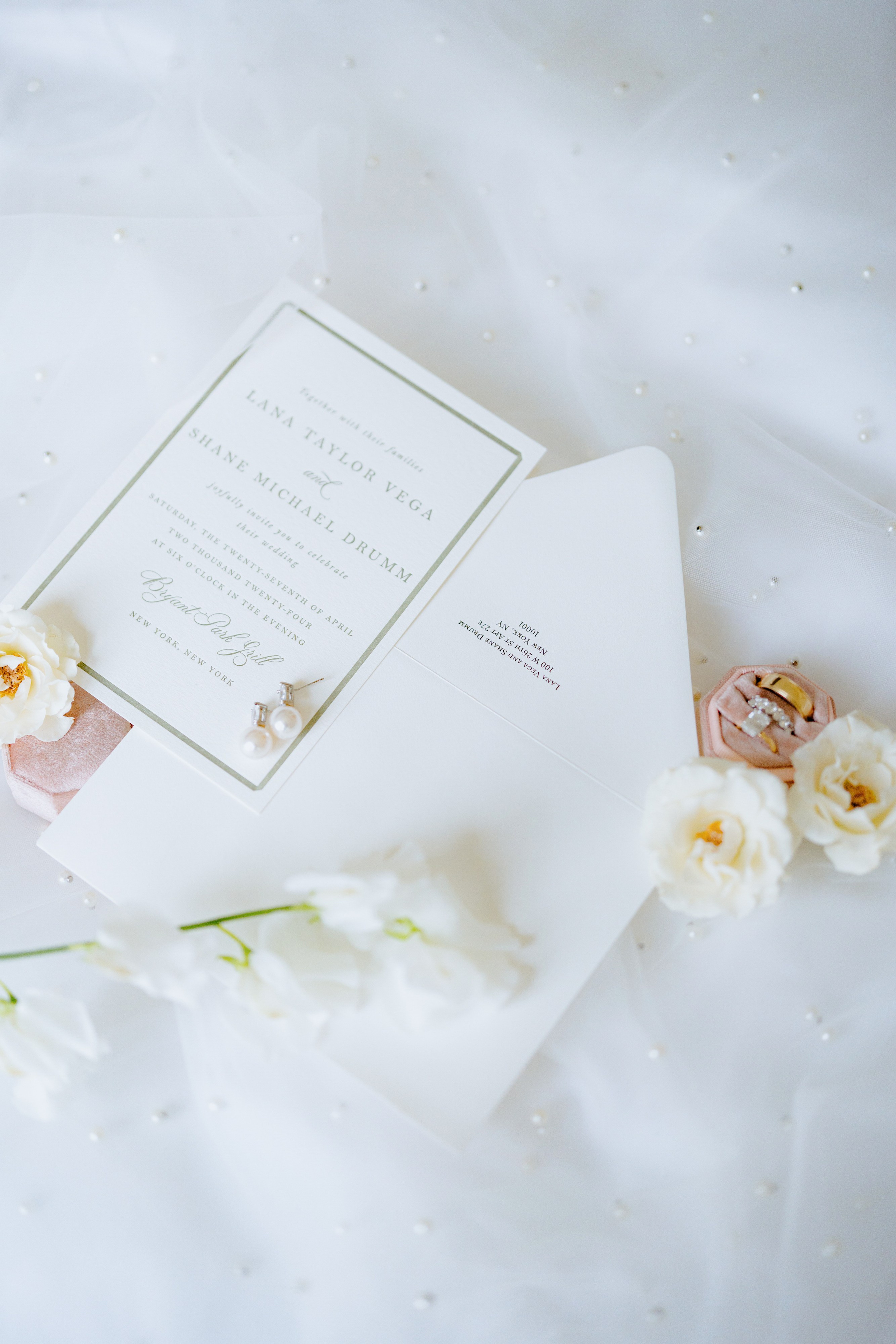 Lana and Shane’s Urban Chic Manhattan Wedding. Wedding photographer and videographer New York | New Jersey