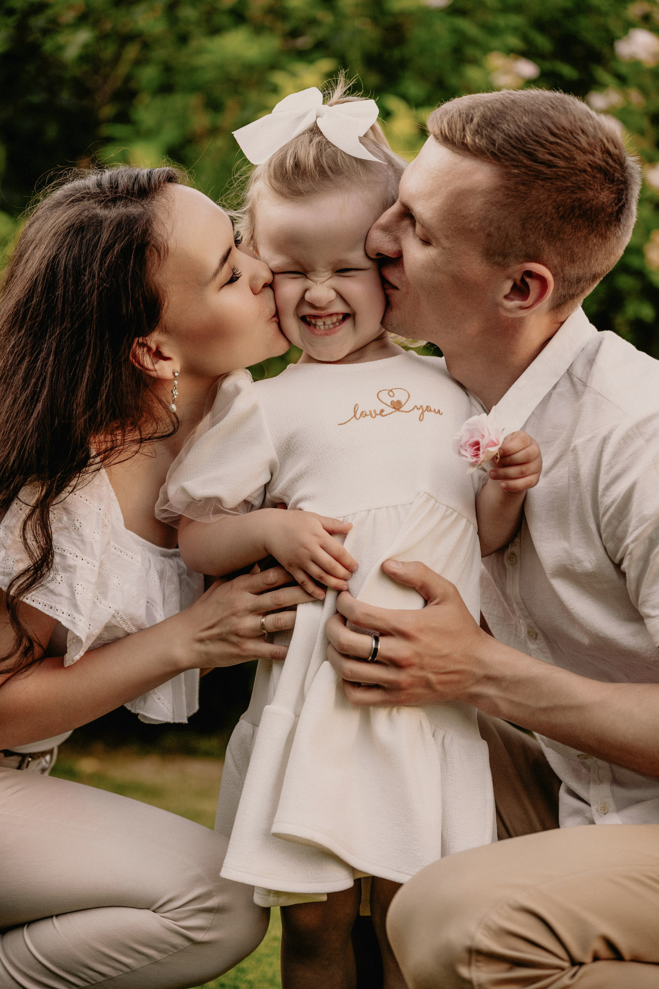 Nick, Julia, Adele outdoor. Wedding and family photographer and videographer PA, NJ, NY, DE, MD