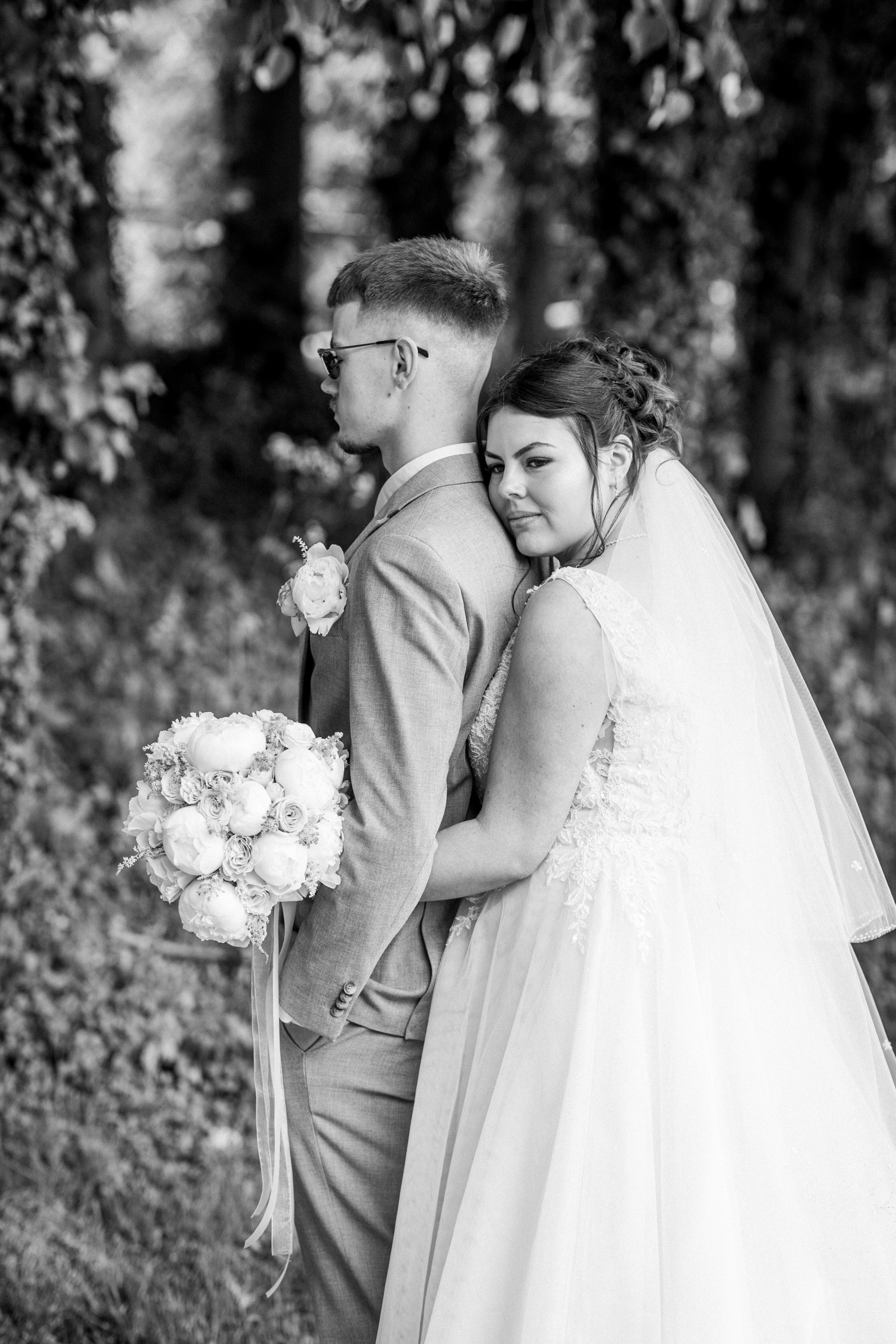 Kirchliche Trauung Salzkoten – Emotionale Hochzeitsfotos & Reportagen. Hochzeitsfotografin in Gütersloh | Authentische Hochzeitsreportagen | TK Photographie