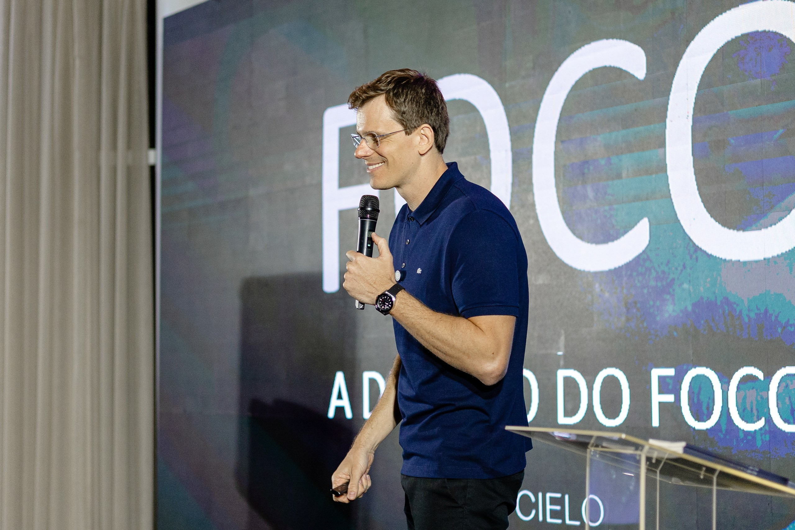 Evento corporativo Triveni Day com César Cielo em Itajaí