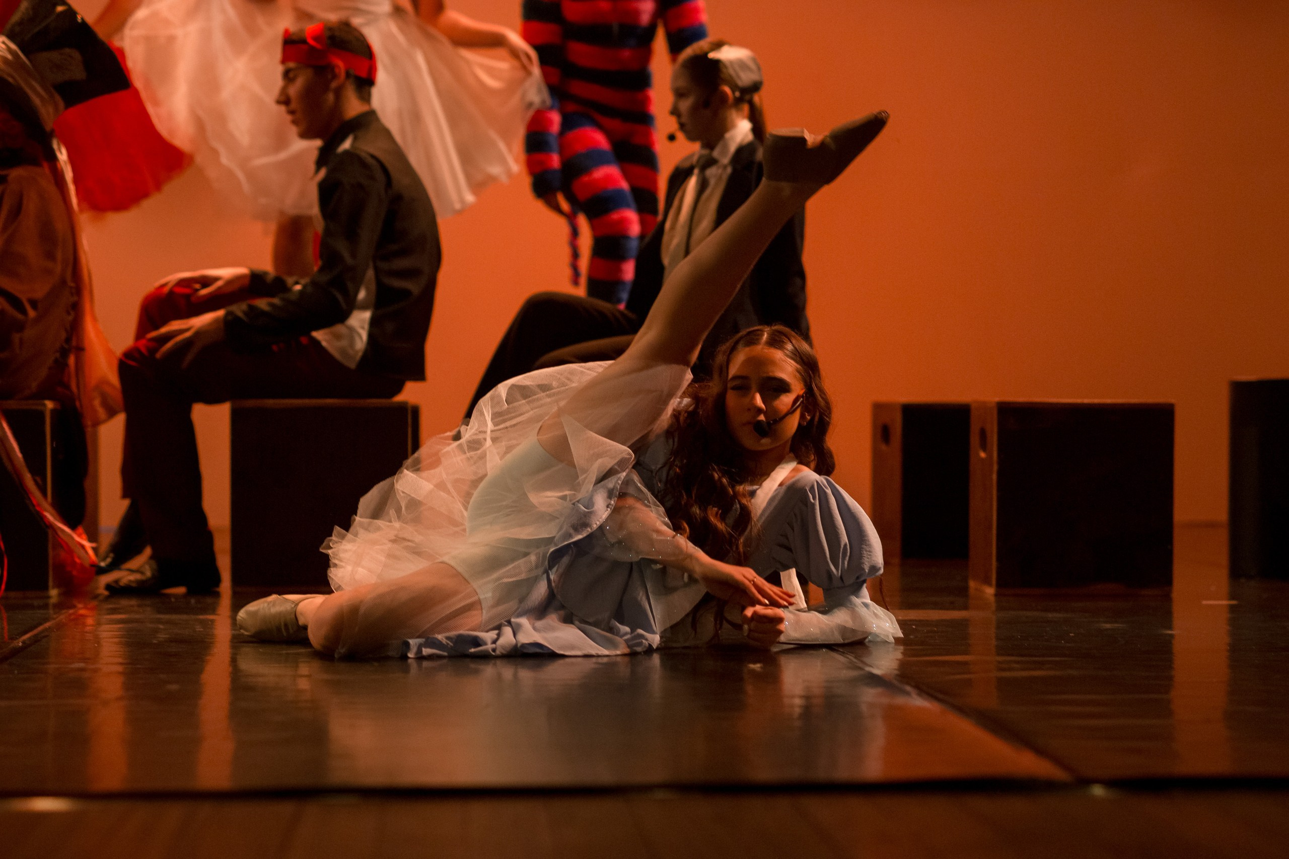 Espetáculo Teatral Alice no País das Maravilhas — Recriarte