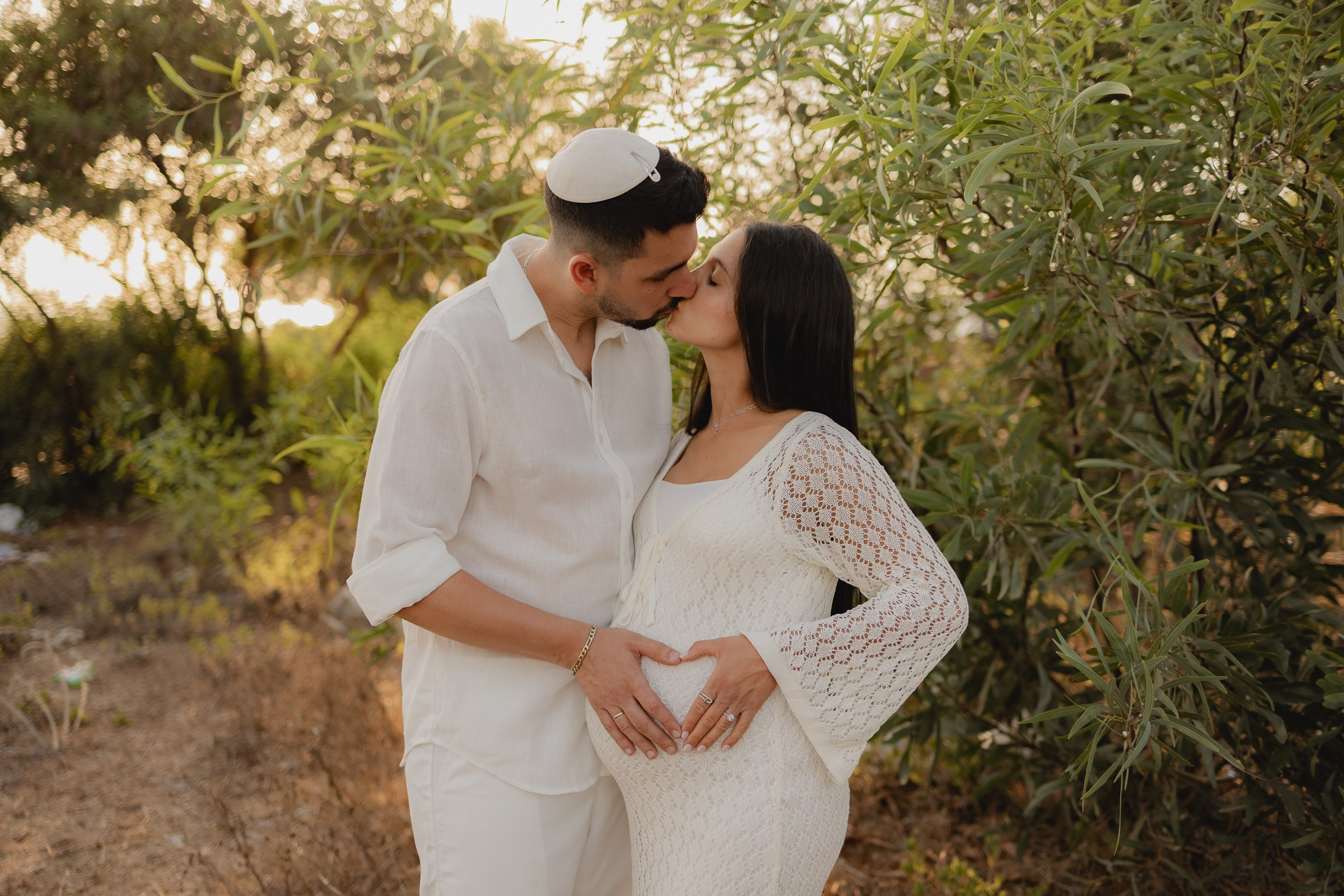 צילומי הריון עם כלב מתוק. דף בית