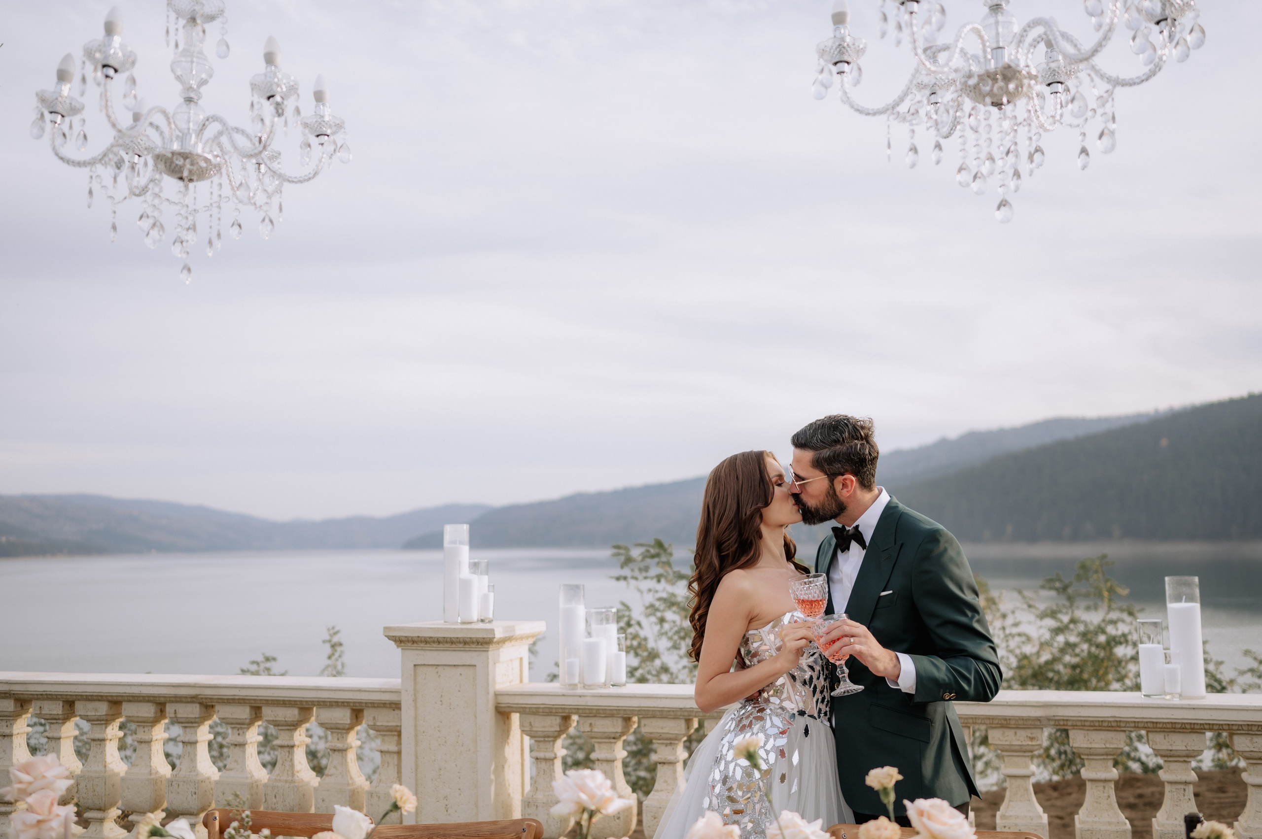 Sedinta foto in ziua nuntii. Proud Vision Weddings | Wedding Photography & Film — Servicii profesionale Foto Video Nunta Iasi