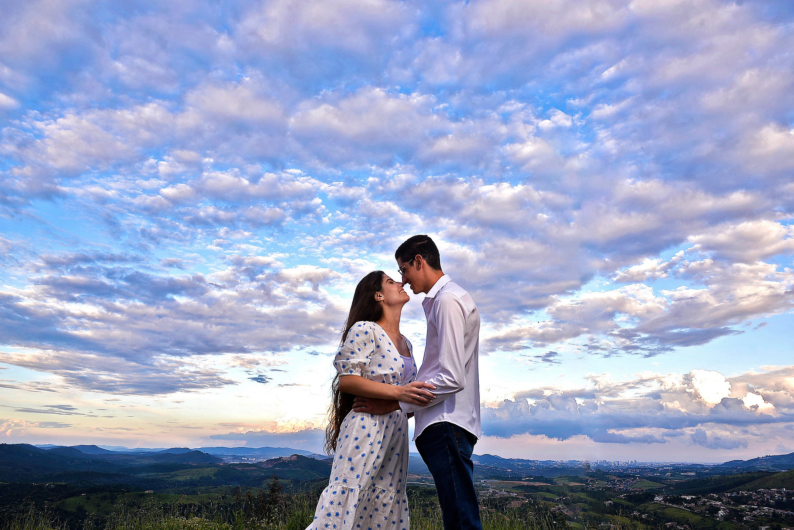 Isabela & Matheus — Morro do Capuava, Pirapora do Bom Jesus. Produtora Bride
