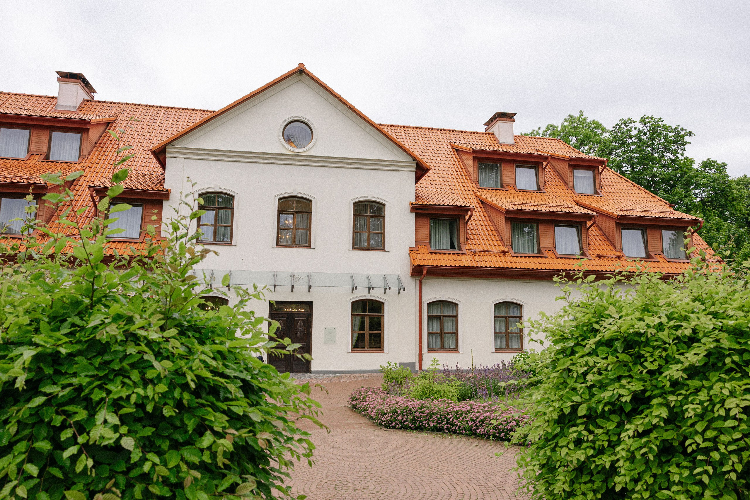 Timeless Wedding at Kalnmuižas Pils — Kristina & Dmitry in Latvia and Jūrmala. Evgeny Timofeyev | Wedding & Content photographer and videographer