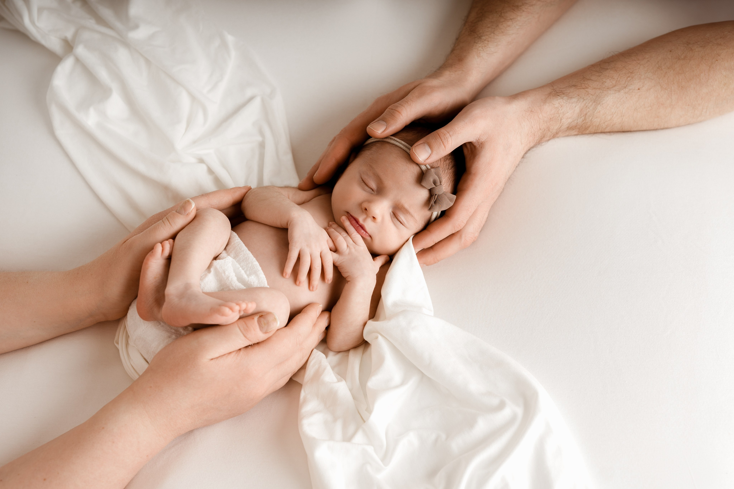 Sesja noworodkowa Emmy. Fotograf Łódź - sesja ciążowa, noworodkowa, dziecięca. Studio w Łodzi
