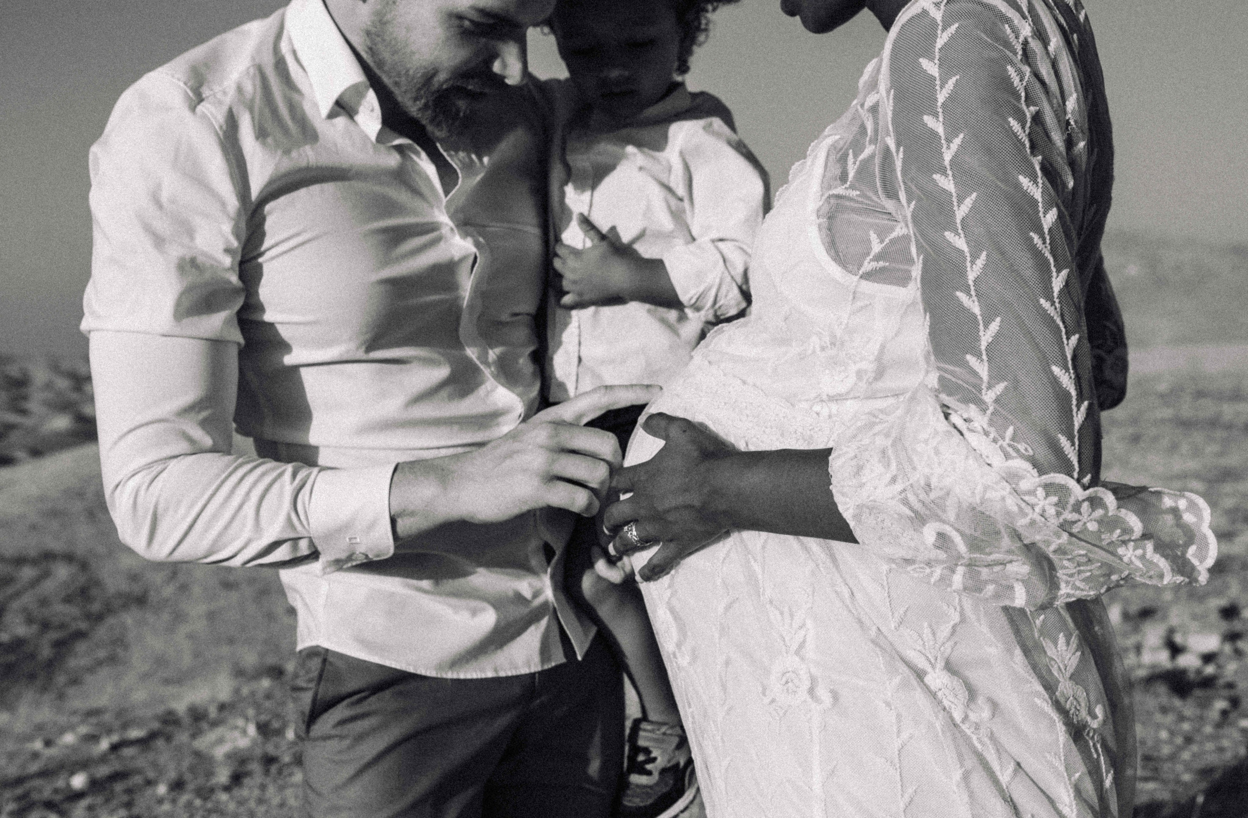 PHOTO SESSION IN THE DESERT NEAR MAALE ADUMIM. PHOTOGRAPHER IN ISRAEL
