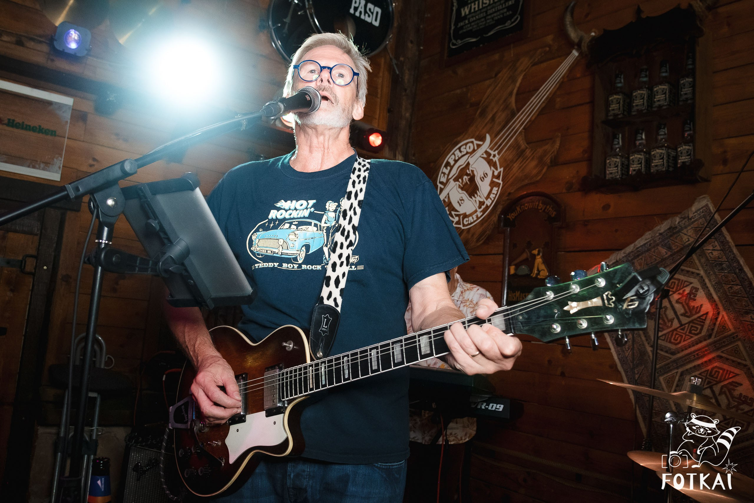 MonTorre Band en El Paso Rock Bar Torrevieja: Reportaje fotográfico 27.09.25 | FOTKAI