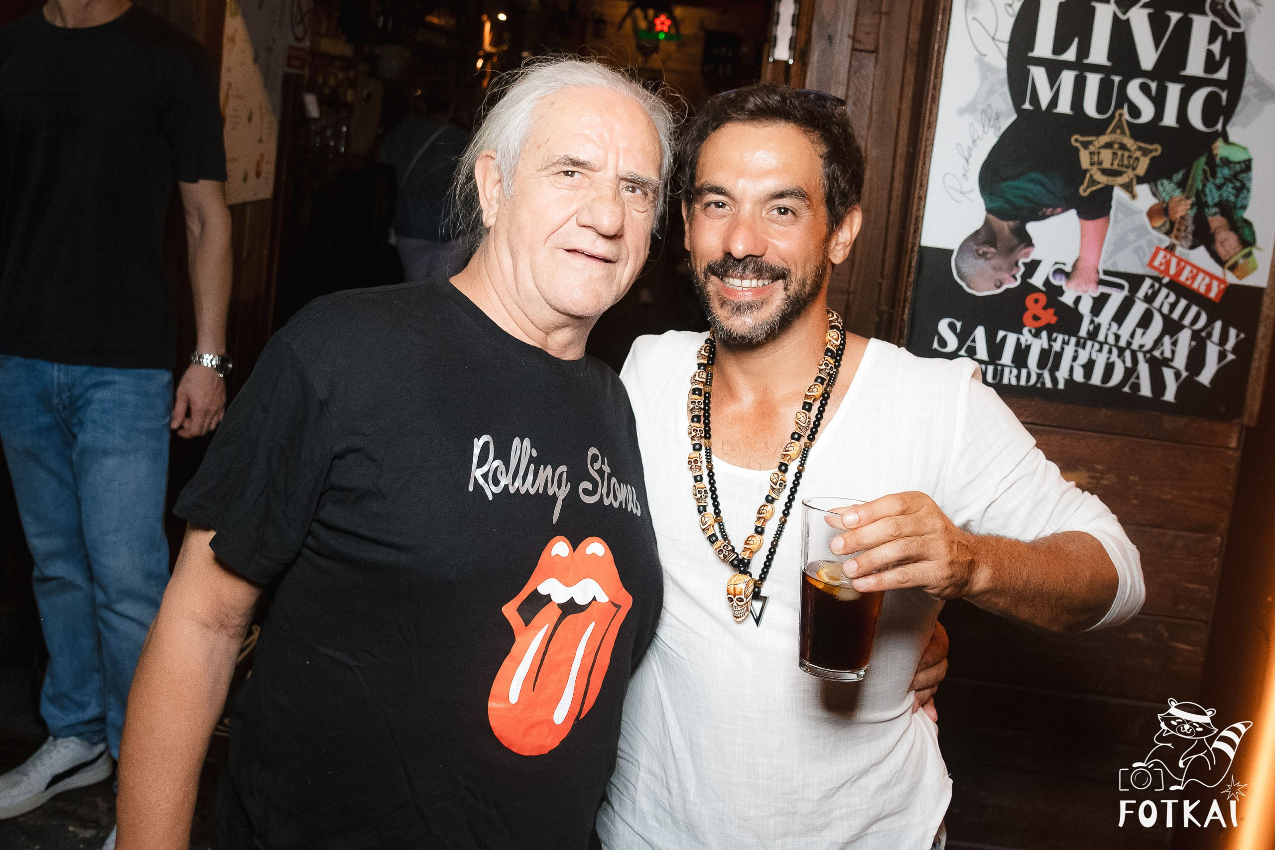 Stones of the Coast en El Paso Rock Bar Torrevieja: Reportaje fotográfico 20.09.25 | FOTKAI