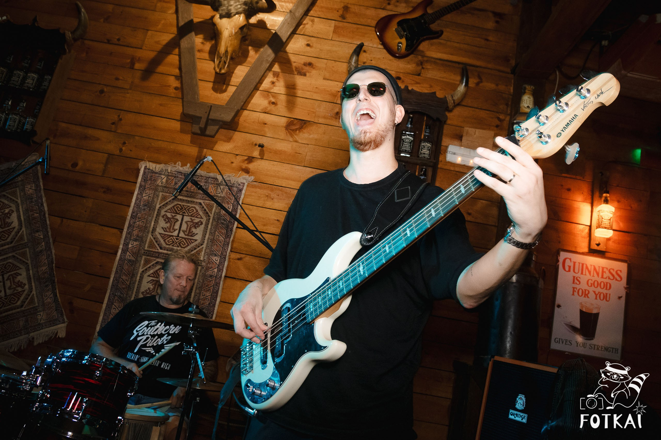 MonTorre Band en El Paso Rock Bar Torrevieja: Reportaje fotográfico 27.09.25 | FOTKAI