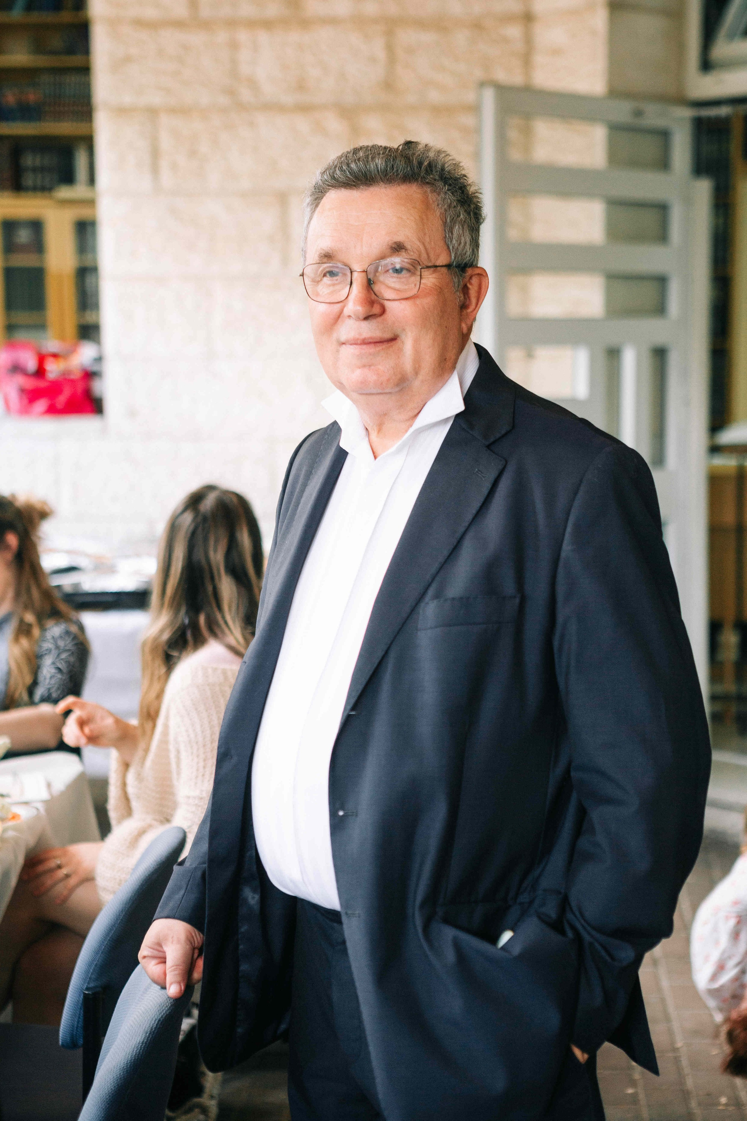 BRITH MILA IN THE SMALL SYNAGOGUE. PHOTOGRAPHER IN ISRAEL