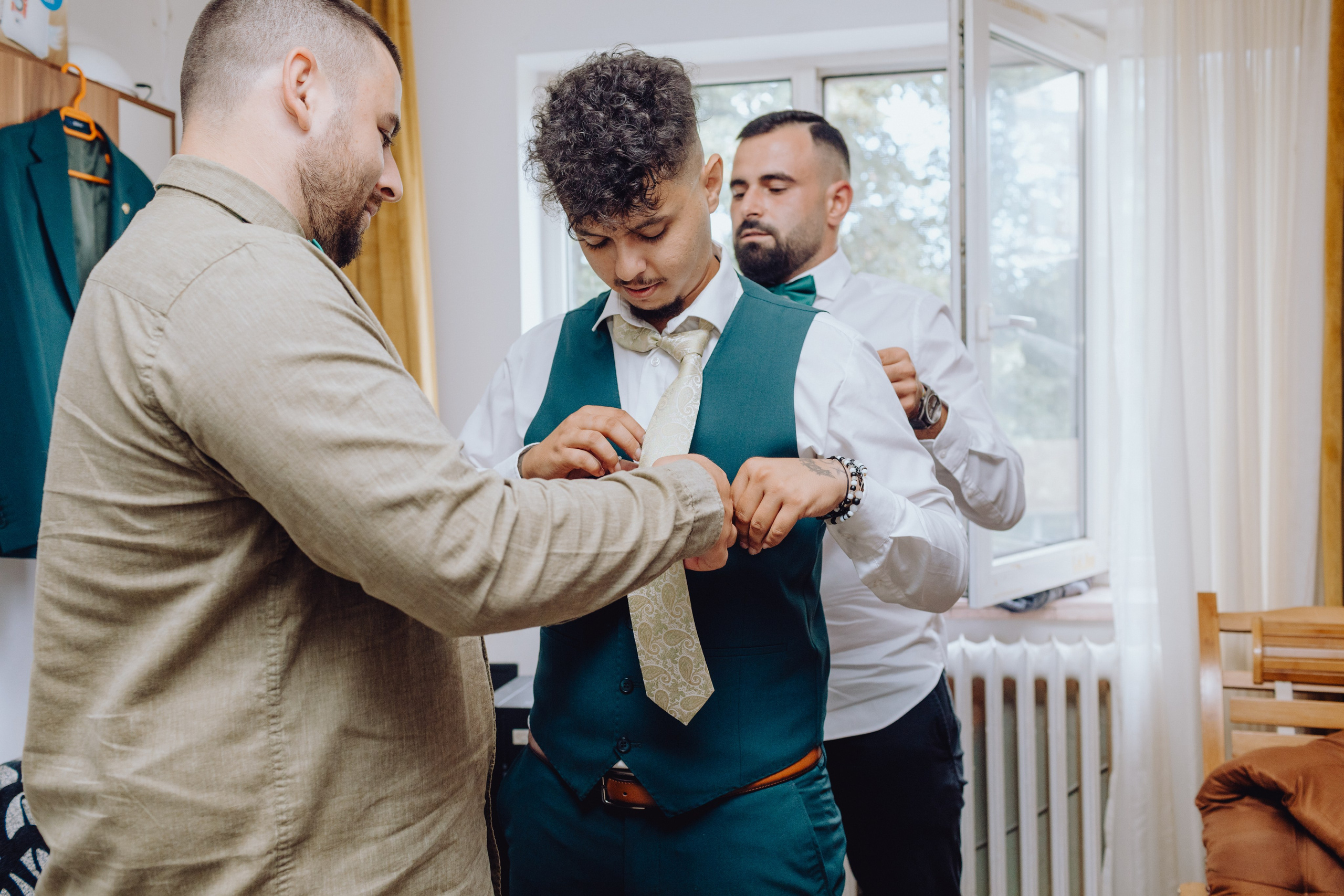 Paul & Maria. Wedding & couple photographer from Romania Rut Vetan