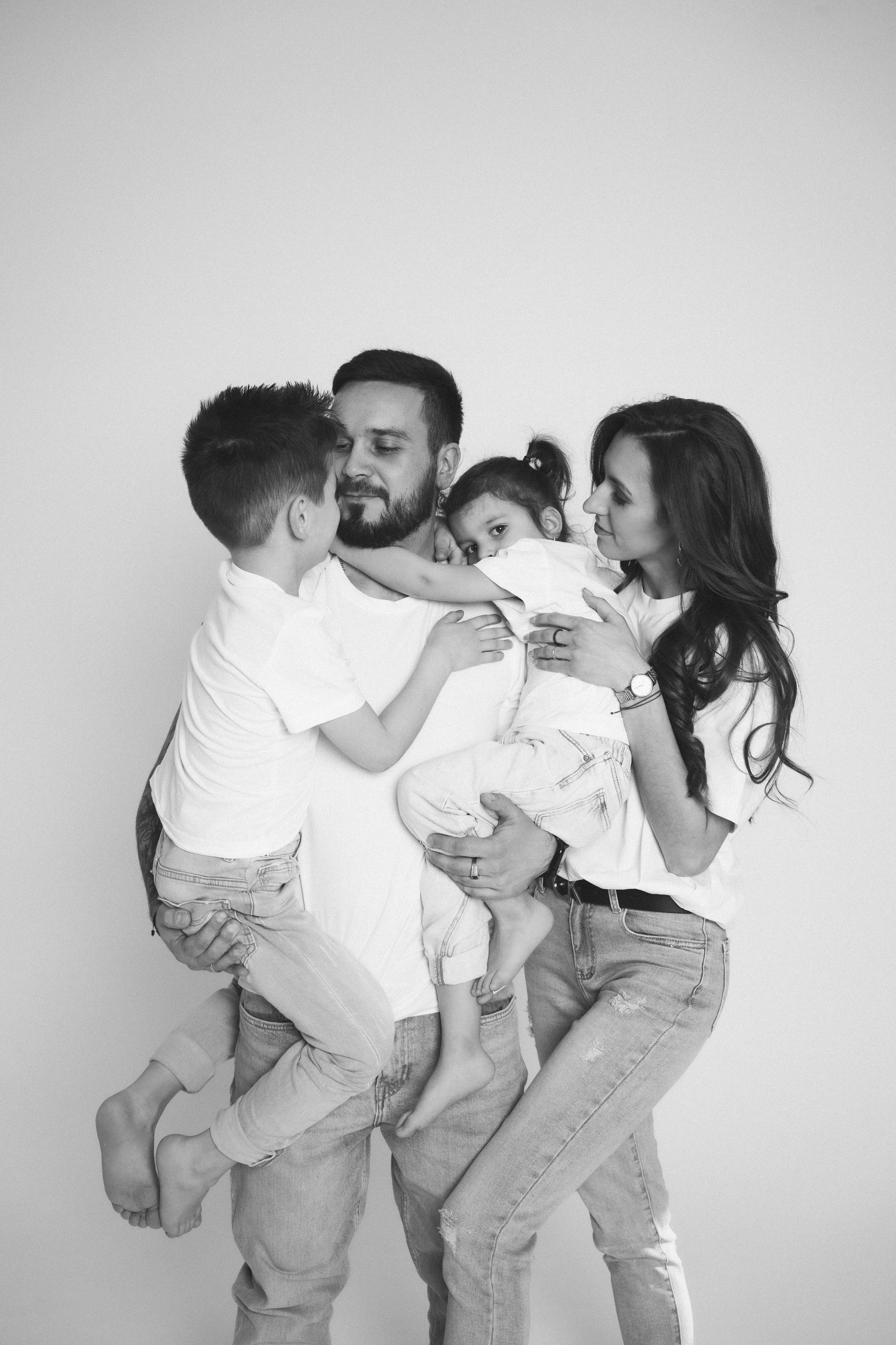 Ģimenes fotosesija. Sieviešu fotogrāfe Nadja Kraukle