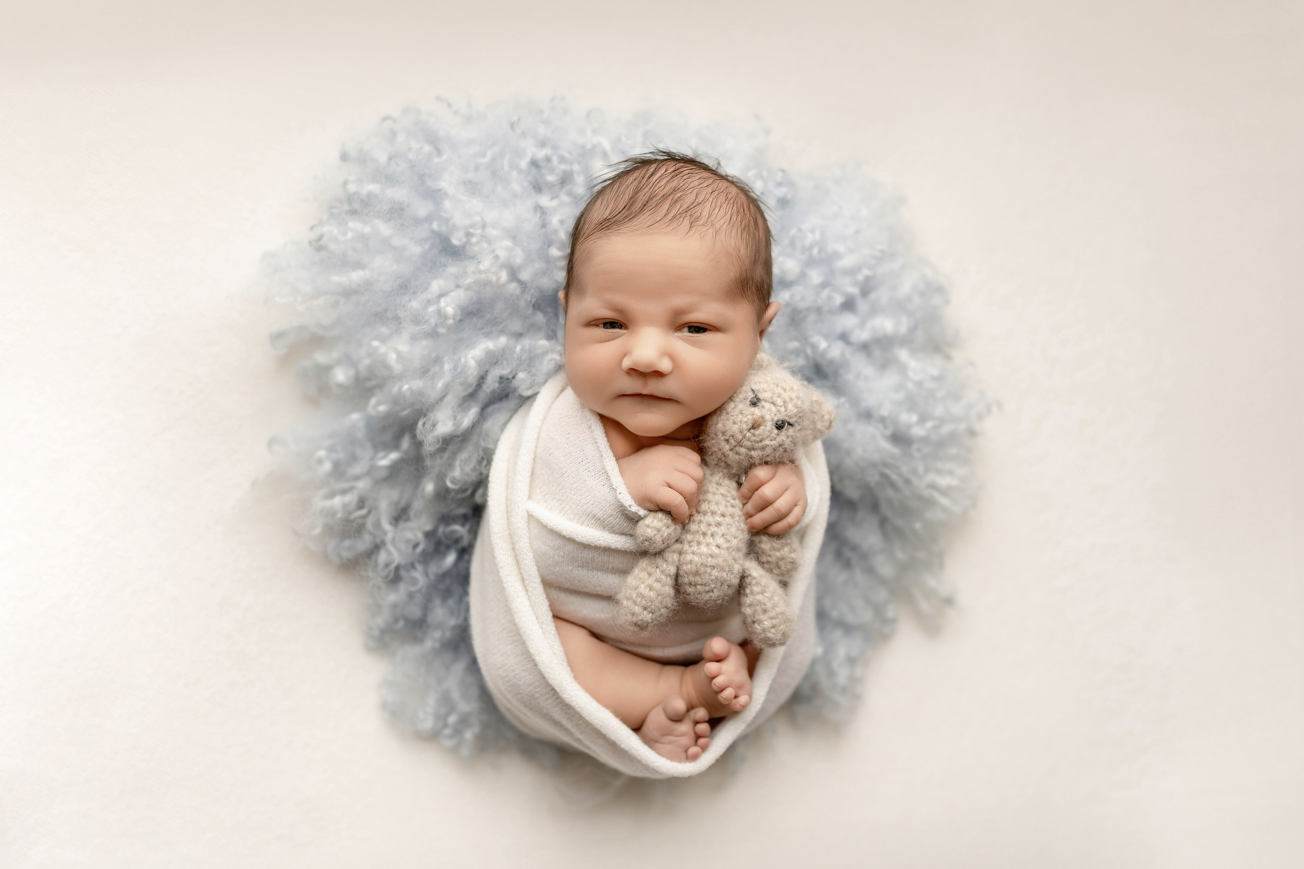 Esu Aleksandra naujagimių ir kudikių fotografė iš Vilniaus