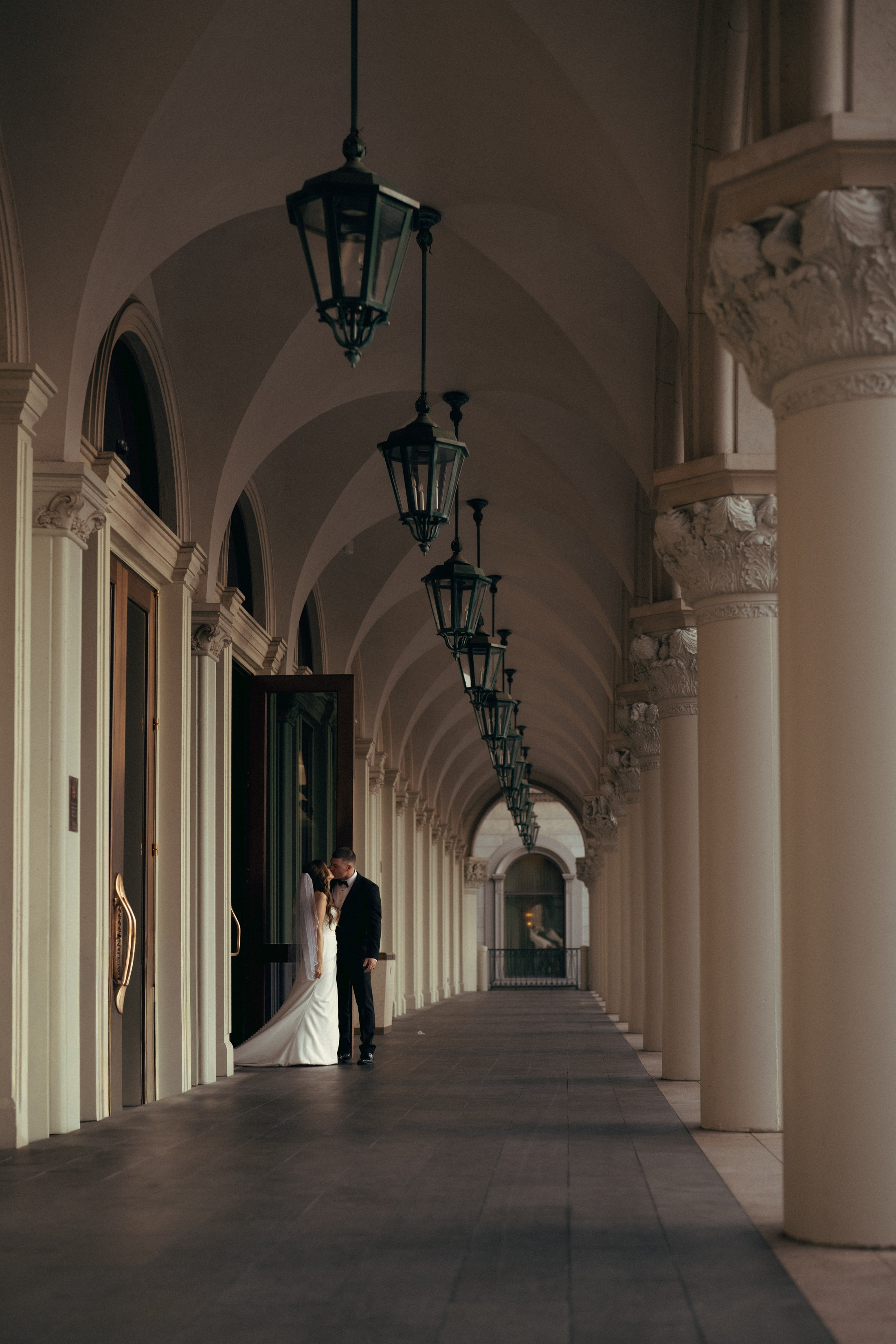 L&C. Wedding & elopement photographer Viktoriya Kravtsov. Las Vegas