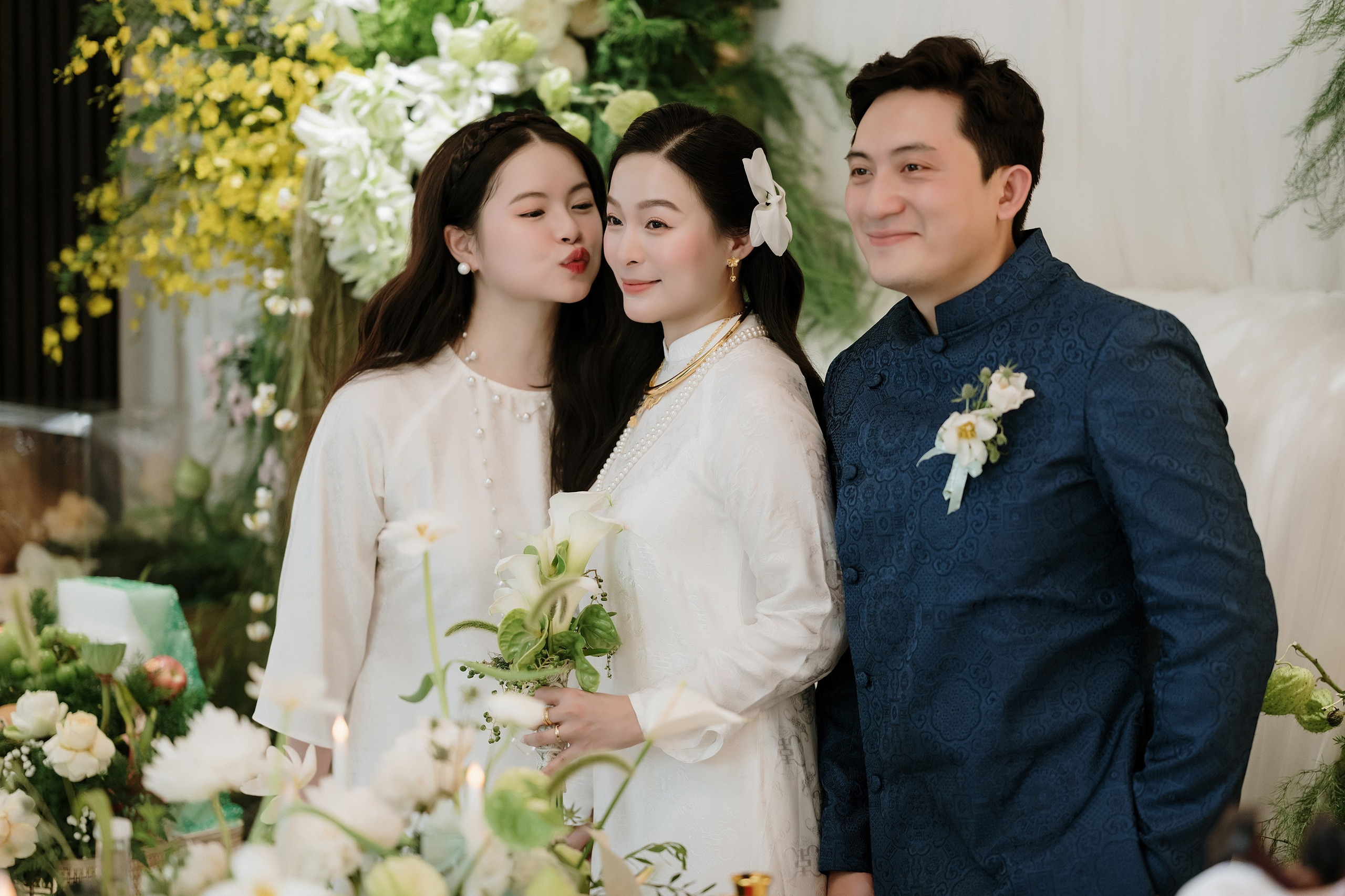 Engagement | NHI + LUAN & LINH + QUY. Saigon Wedding Present | Art Beyond Moments