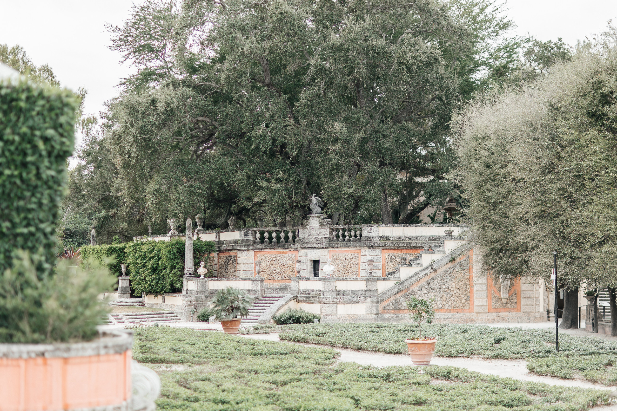 Yulia and Dimas, Vizcaya Museum and Gardens, Miami. Wedding Photo & Video