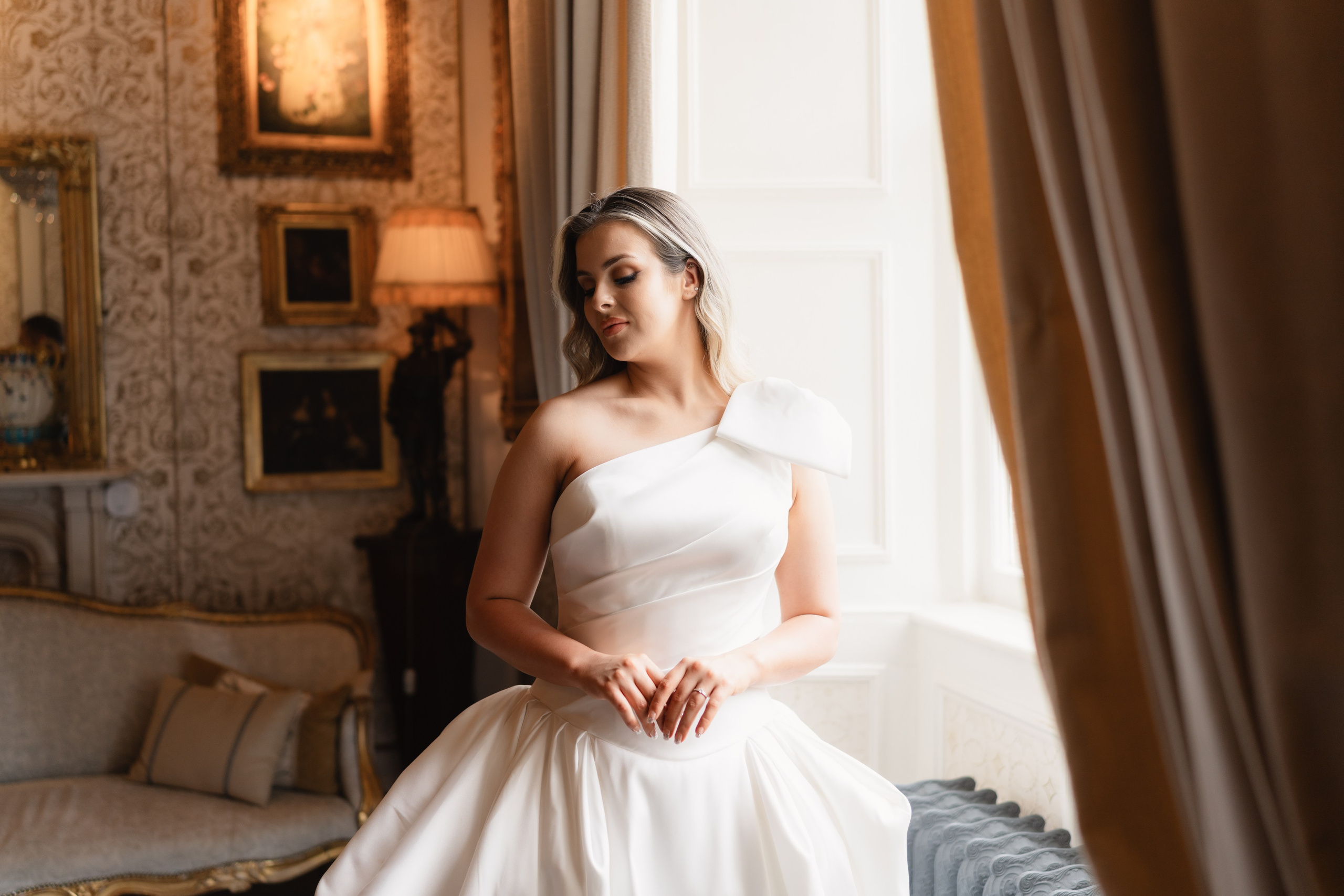 Cabra Castle, Cavan. Wedding Photographer in Dublin Miruna Daiana