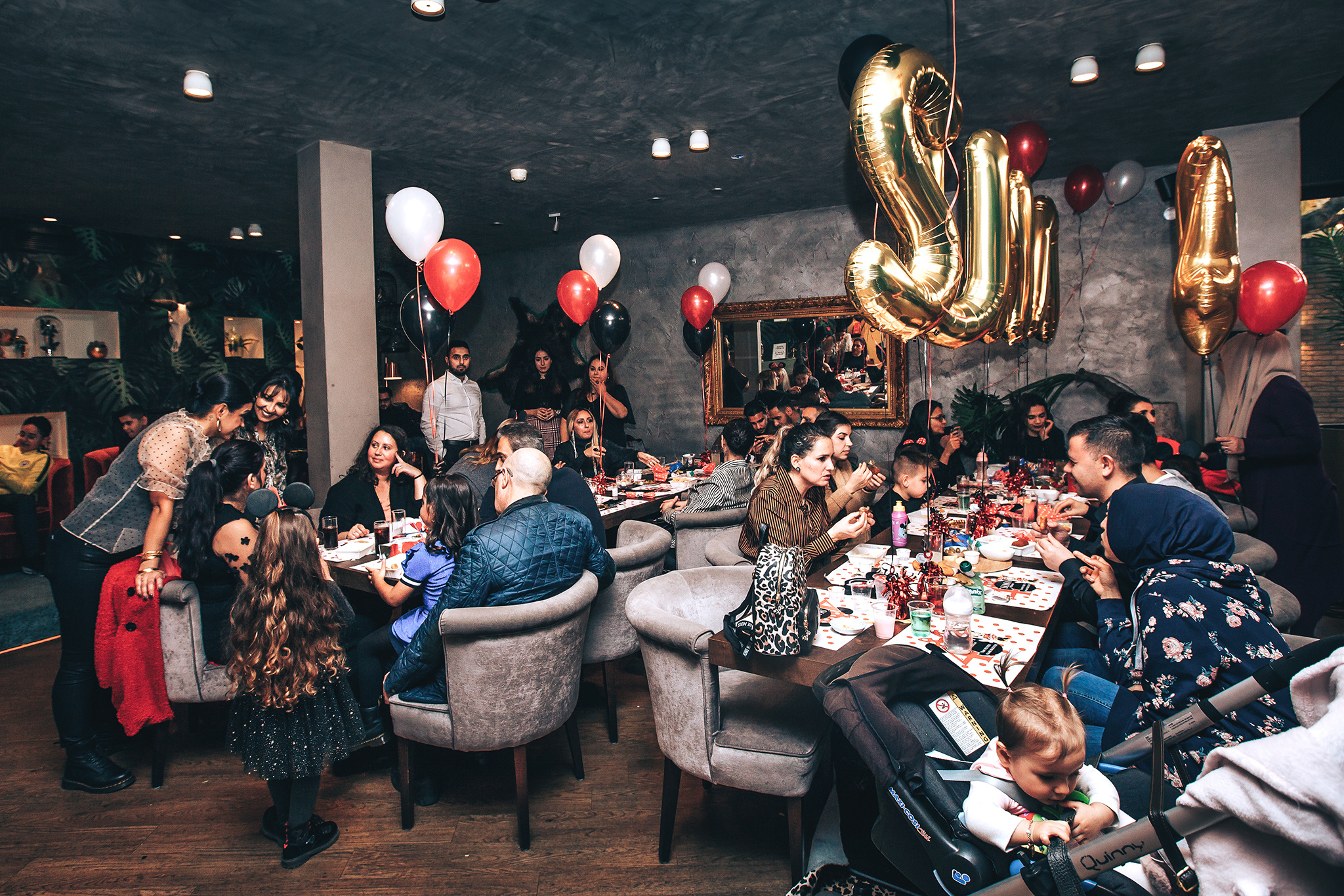 Birthday of Suna ;). Amina Gunenc - bruiloft- en familie fotograaf in Nederland