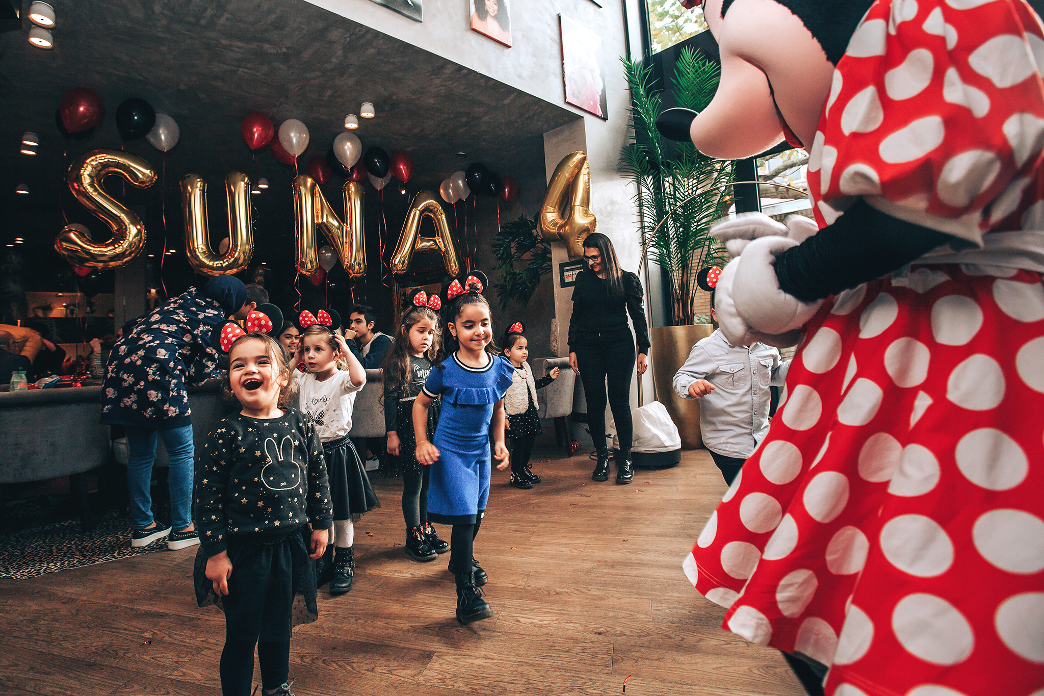 Birthday of Suna ;). Amina Gunenc - bruiloft- en familie fotograaf in Nederland